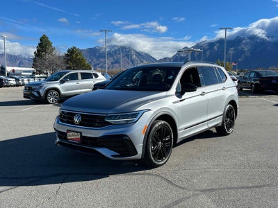 2022 Volkswagen Tiguan SE R-Line Black