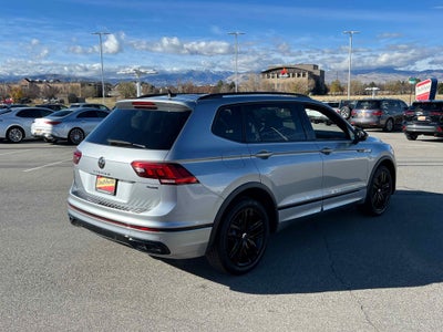 2022 Volkswagen Tiguan SE R-Line Black