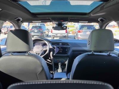 2022 Volkswagen Tiguan SE R-Line Black