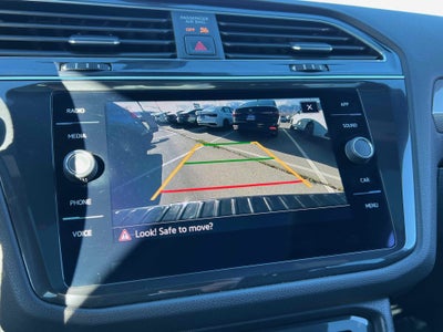 2022 Volkswagen Tiguan SE R-Line Black