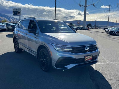 2022 Volkswagen Tiguan SE R-Line Black
