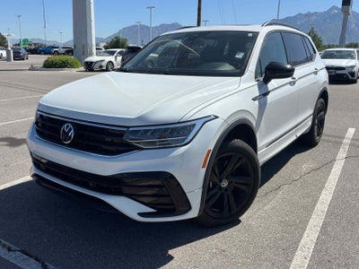 2024 Volkswagen Tiguan SE R-Line Black