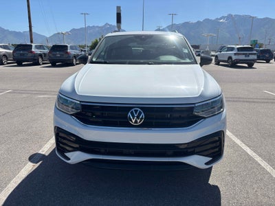 2024 Volkswagen Tiguan SE R-Line Black