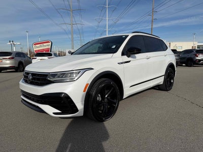 2024 Volkswagen Tiguan SE R-Line Black