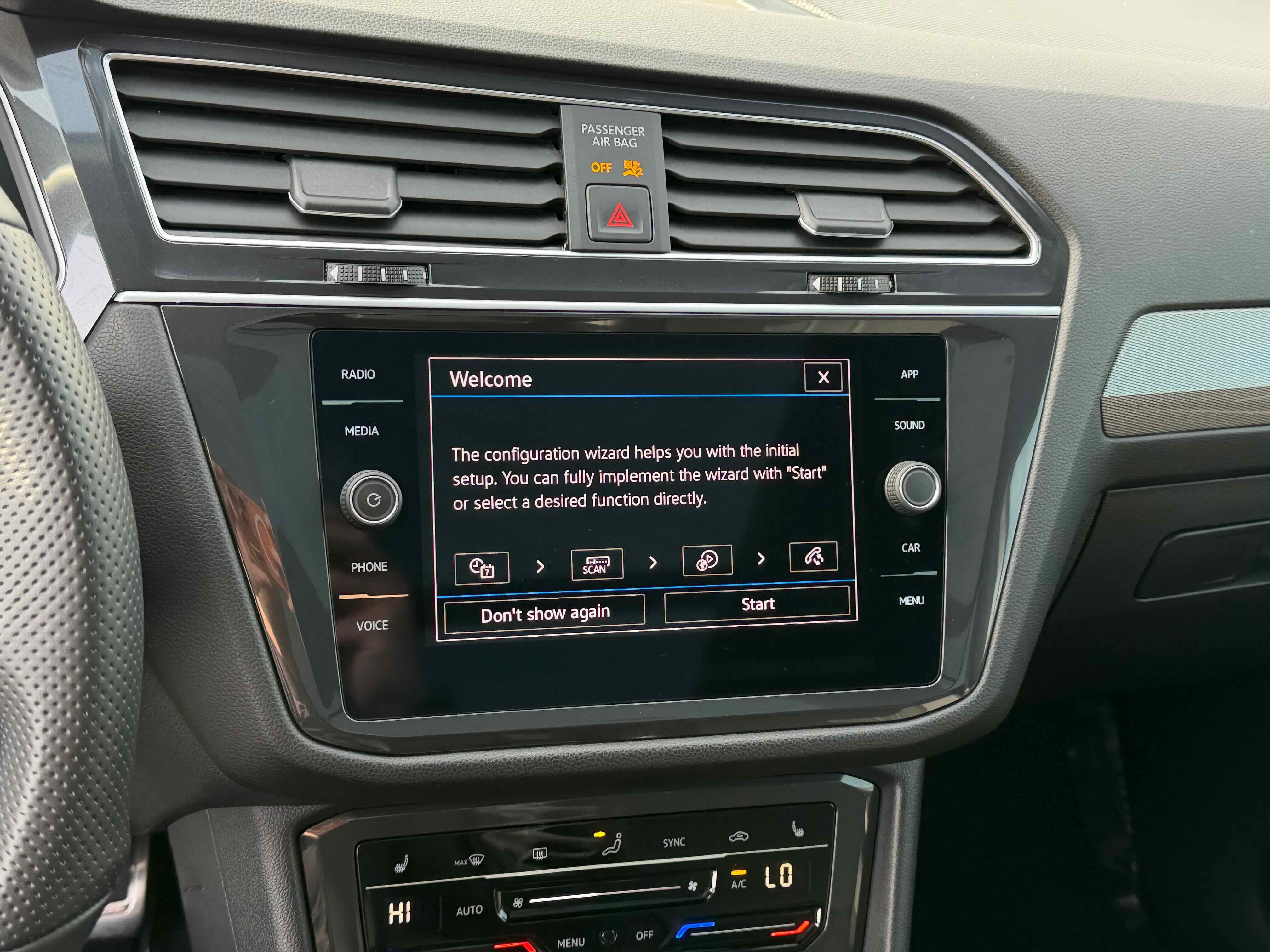 2024 Volkswagen Tiguan SE R-Line Black