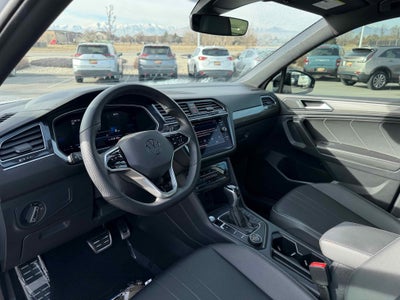 2024 Volkswagen Tiguan SE R-Line Black