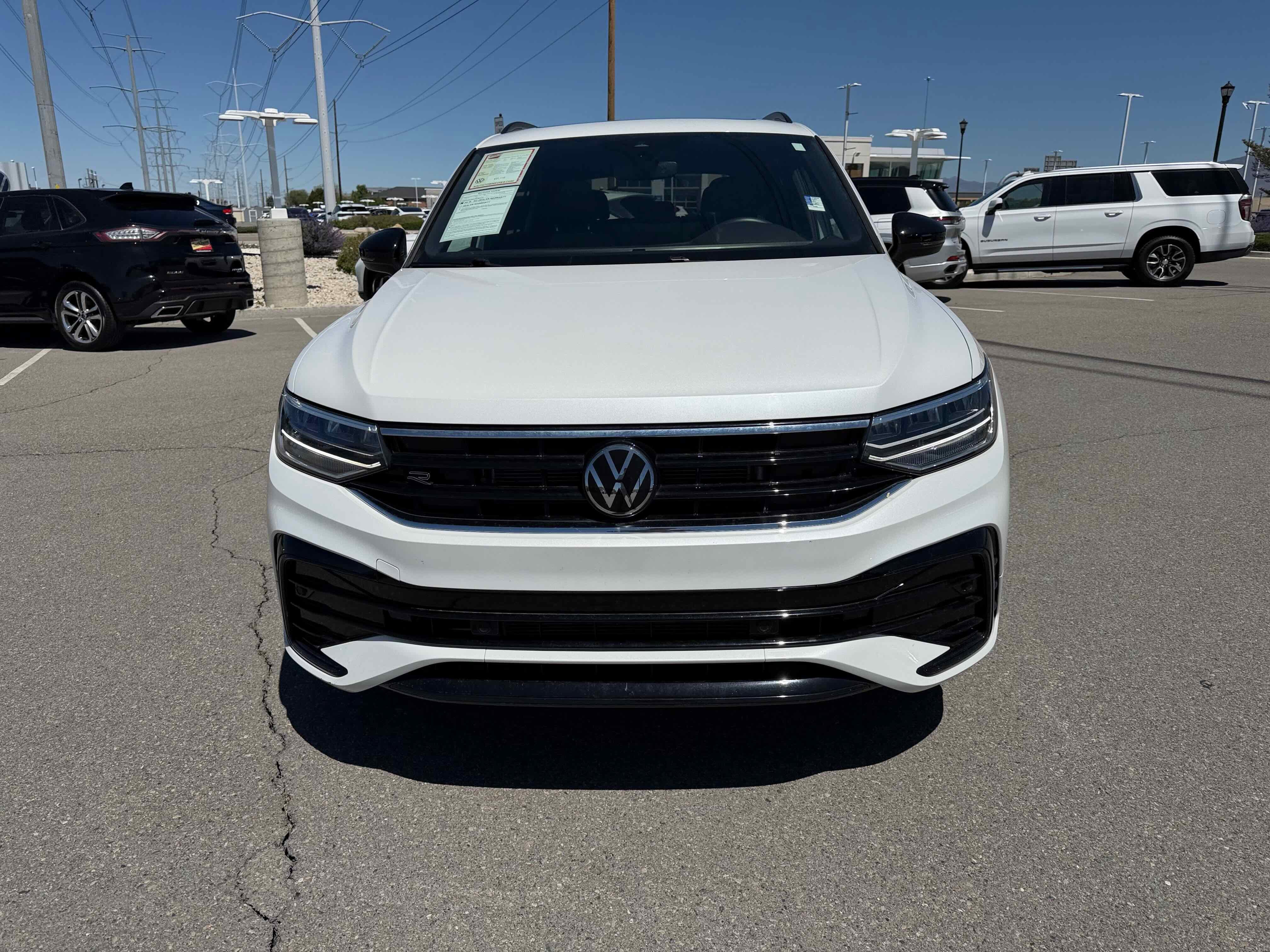 2024 Volkswagen Tiguan SE R-Line Black