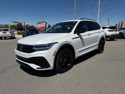 2024 Volkswagen Tiguan SE R-Line Black