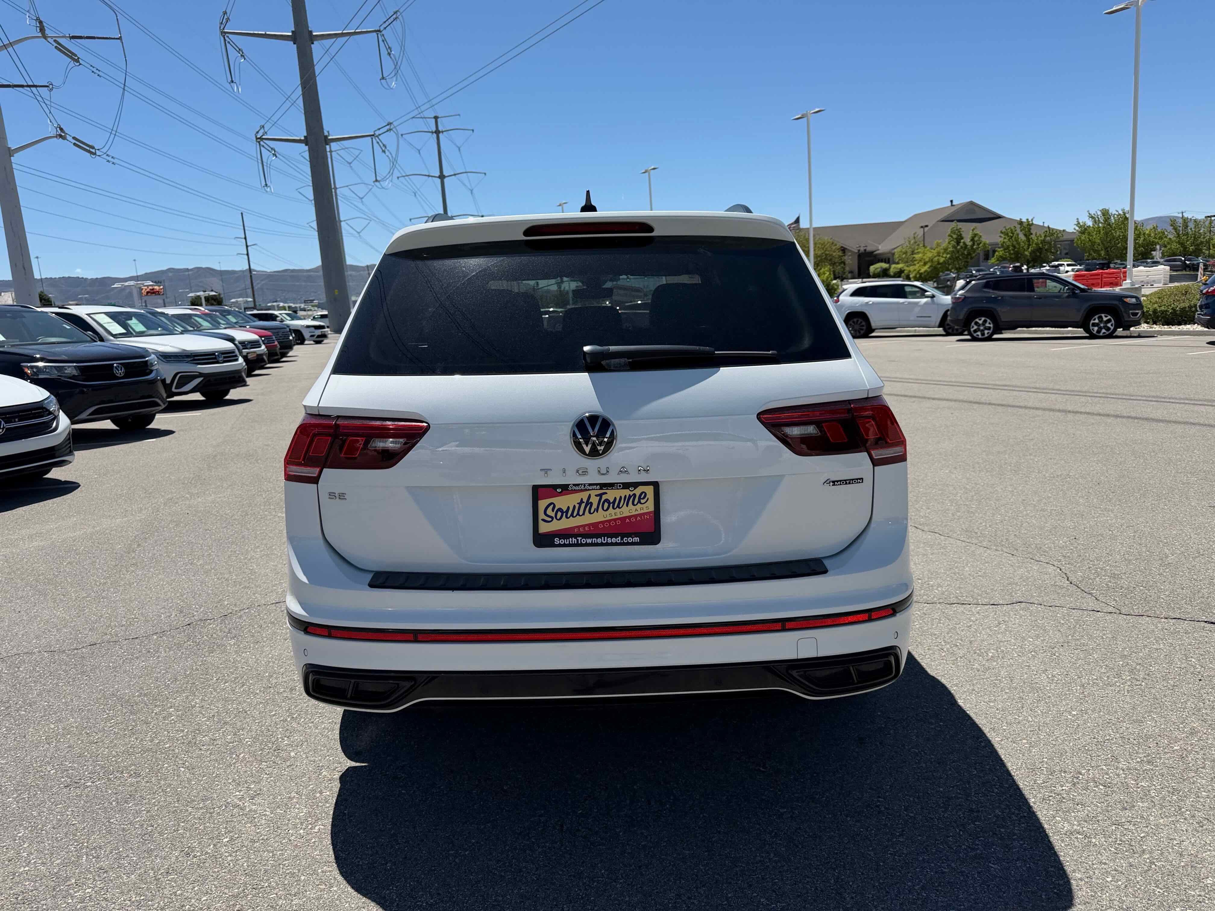 2024 Volkswagen Tiguan SE R-Line Black