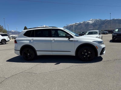 2024 Volkswagen Tiguan SE R-Line Black