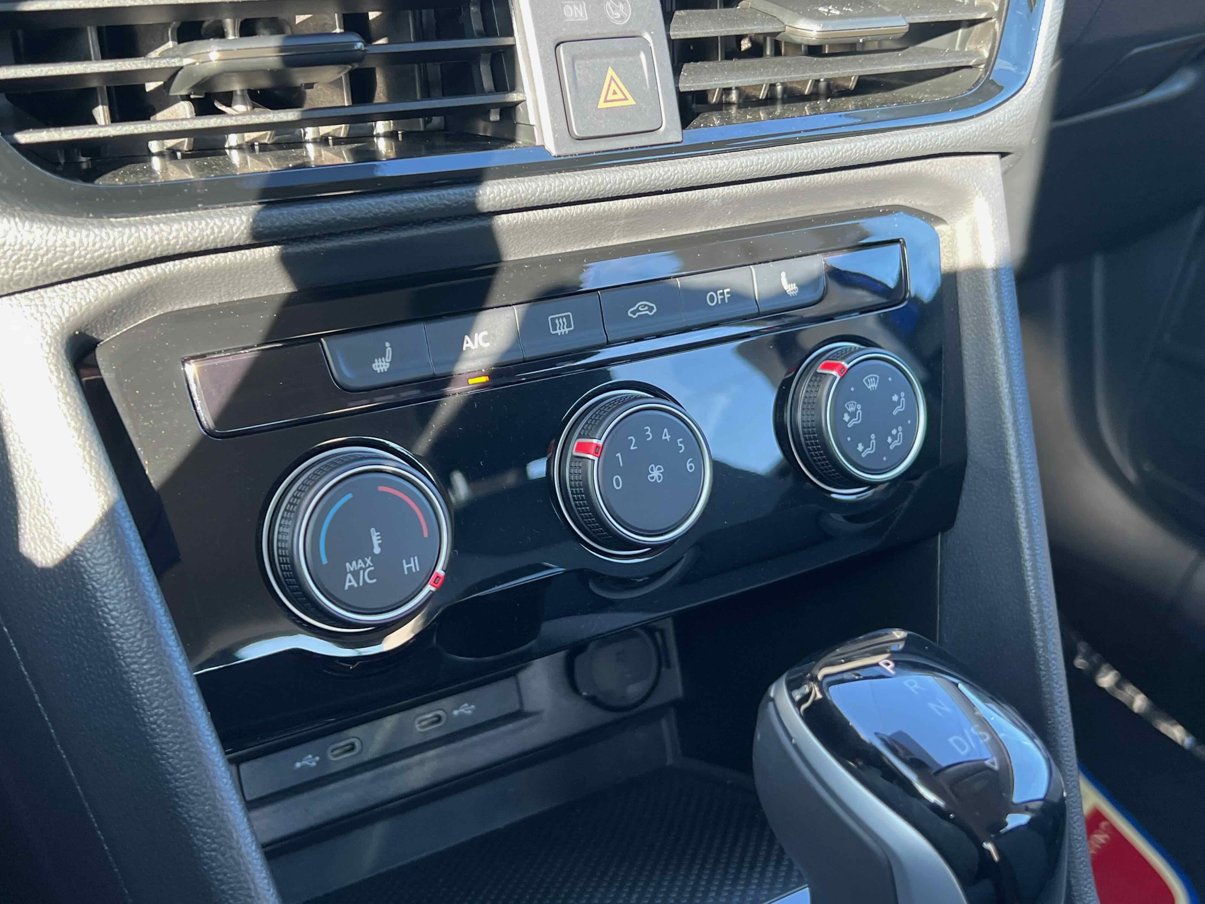 2024 Volkswagen Taos S