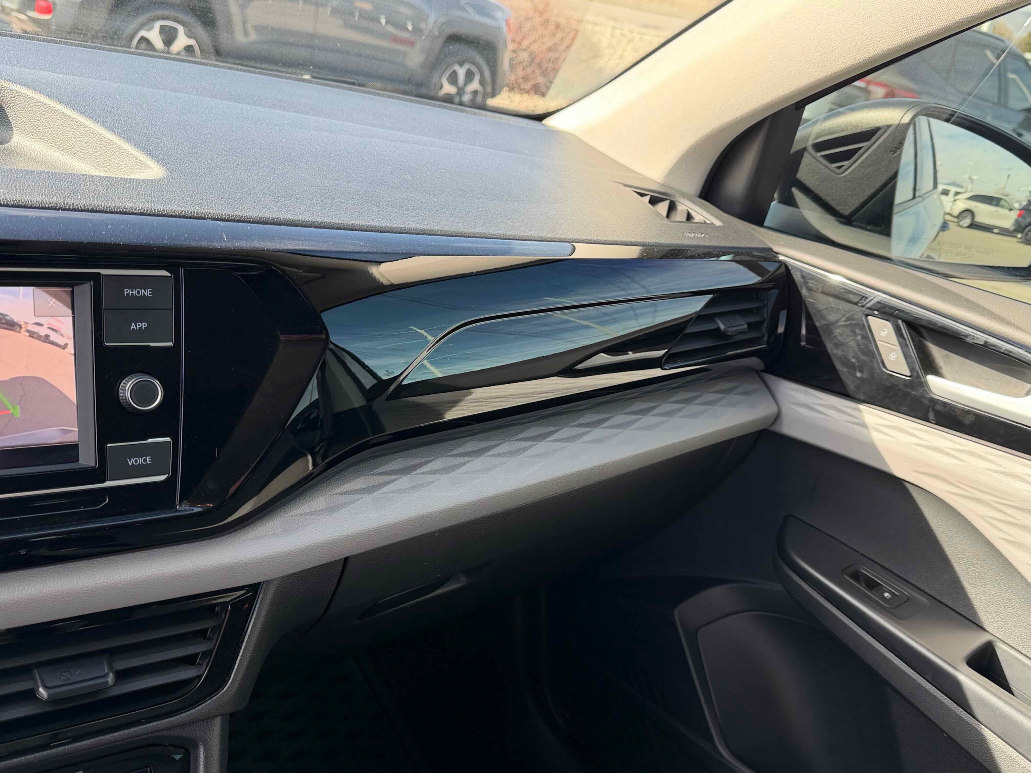 2024 Volkswagen Taos S