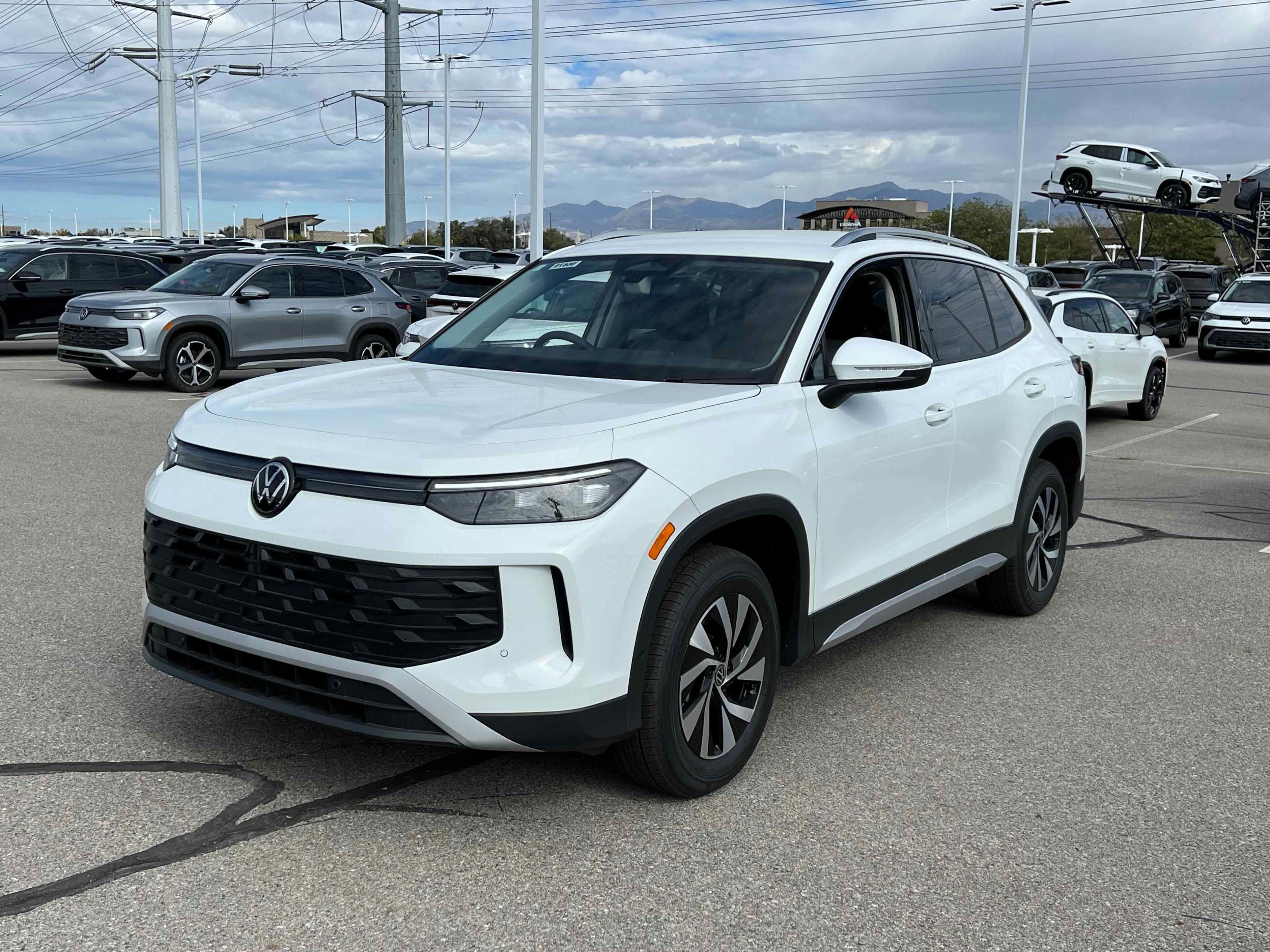 2025 Volkswagen Tiguan S