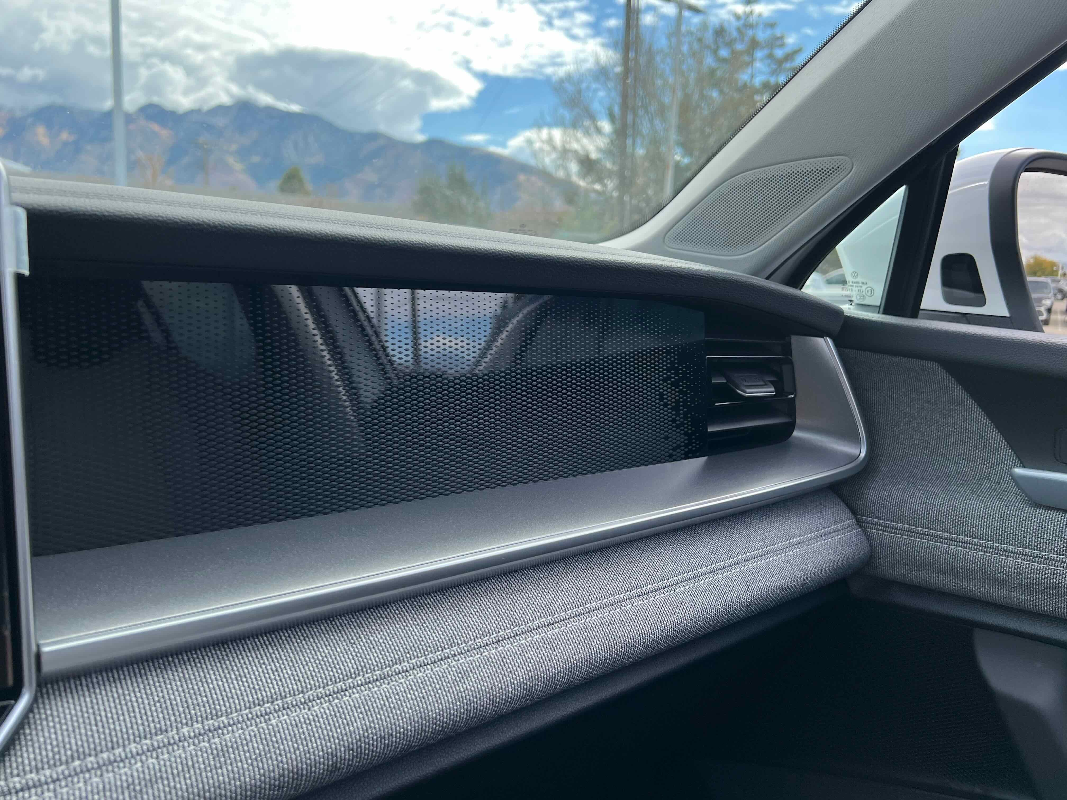 2025 Volkswagen Tiguan S