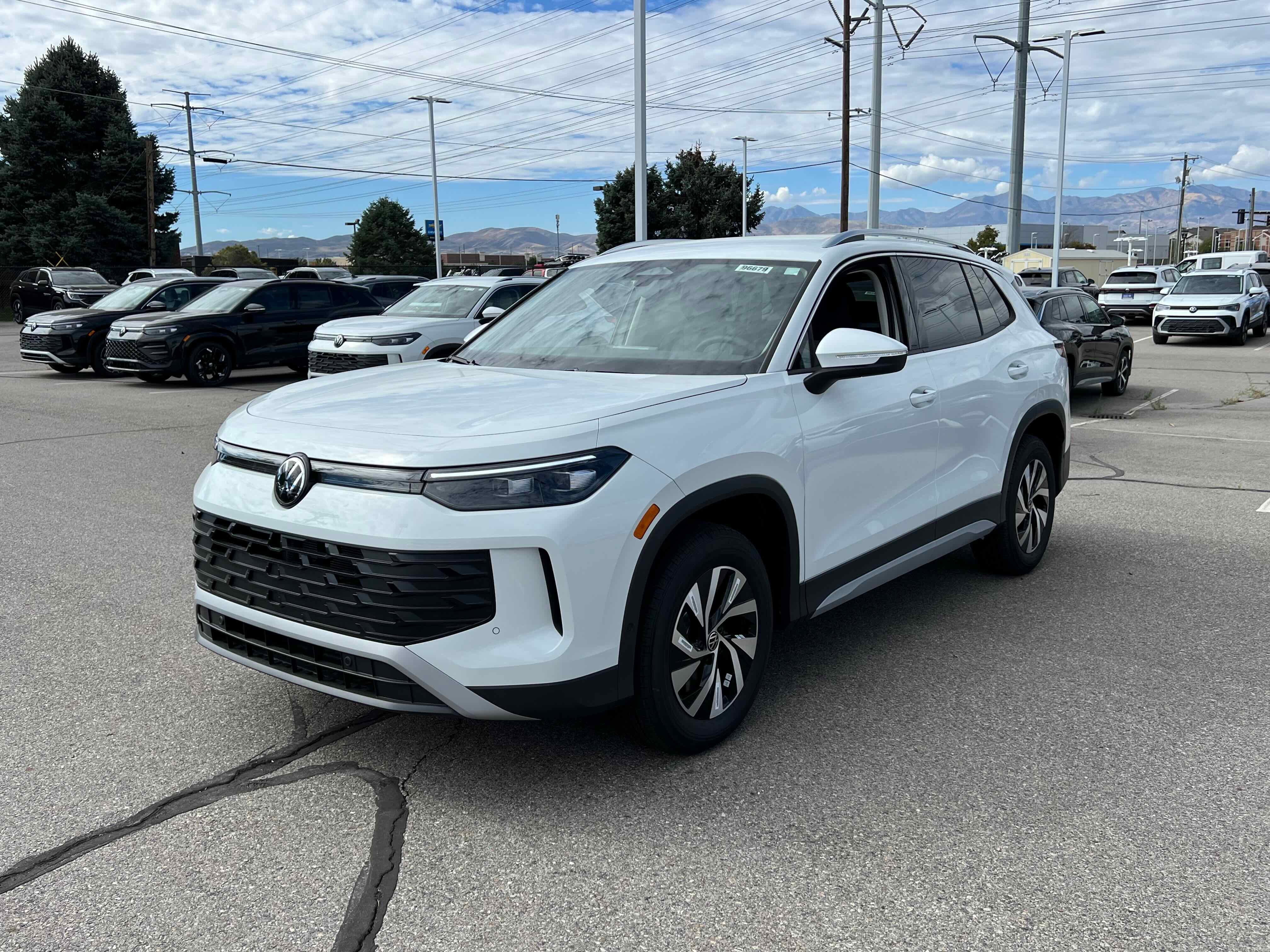 2025 Volkswagen Tiguan S