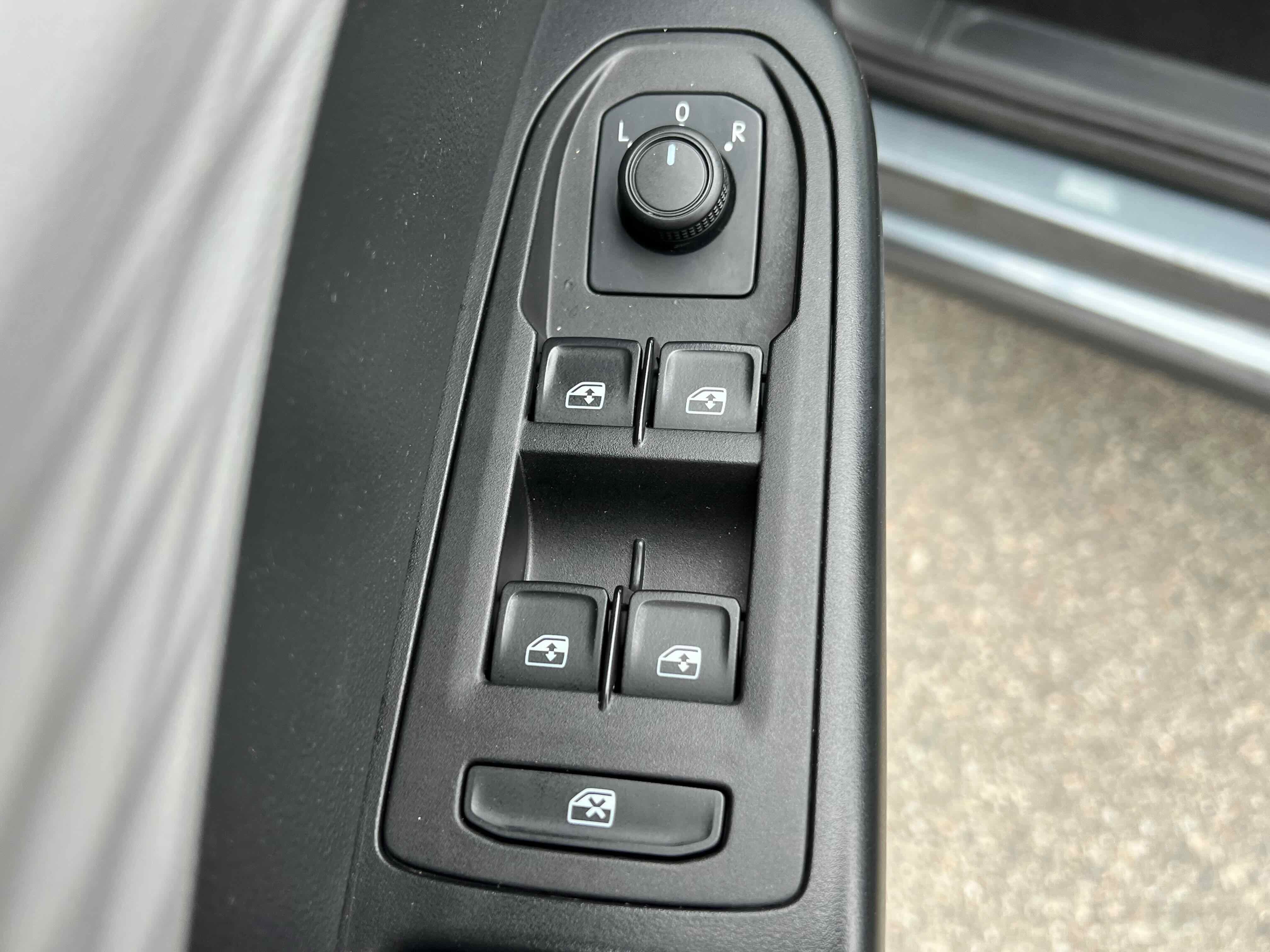 2022 Volkswagen Taos S