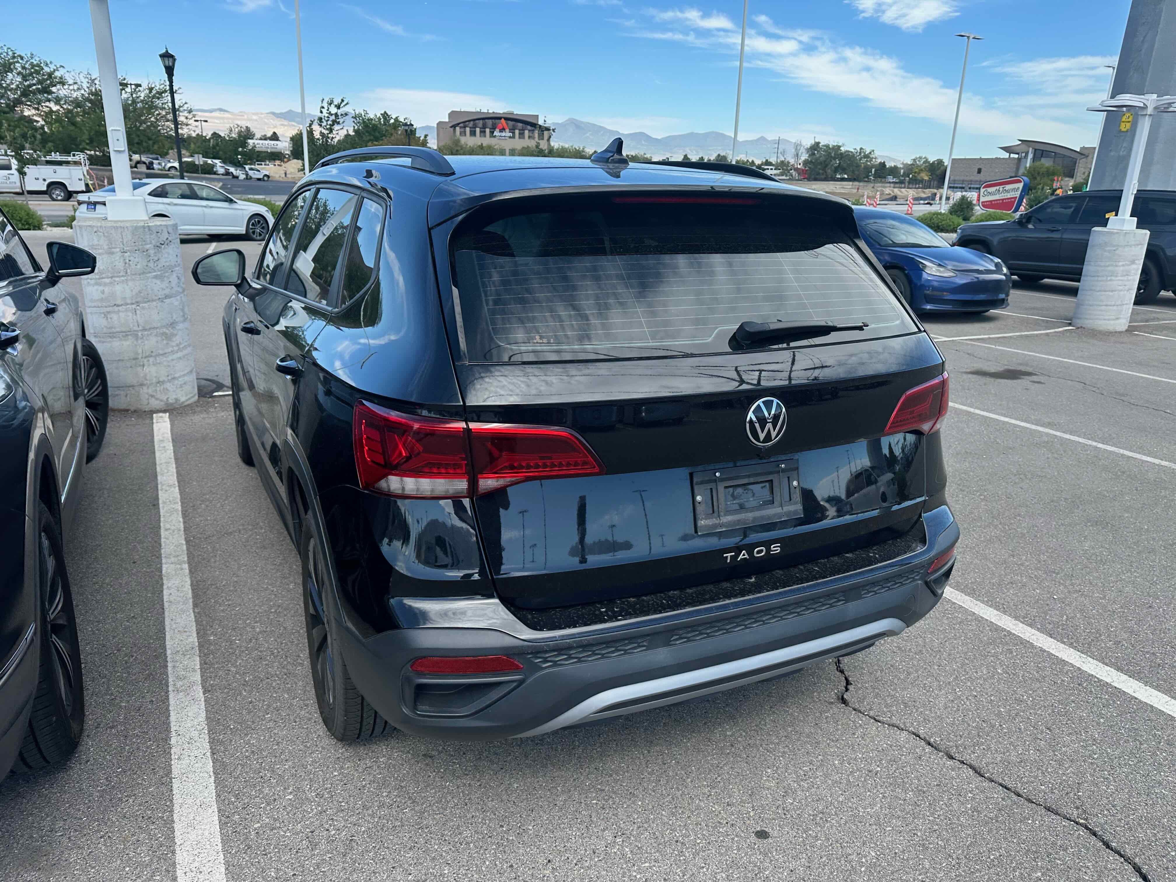 2023 Volkswagen Taos S