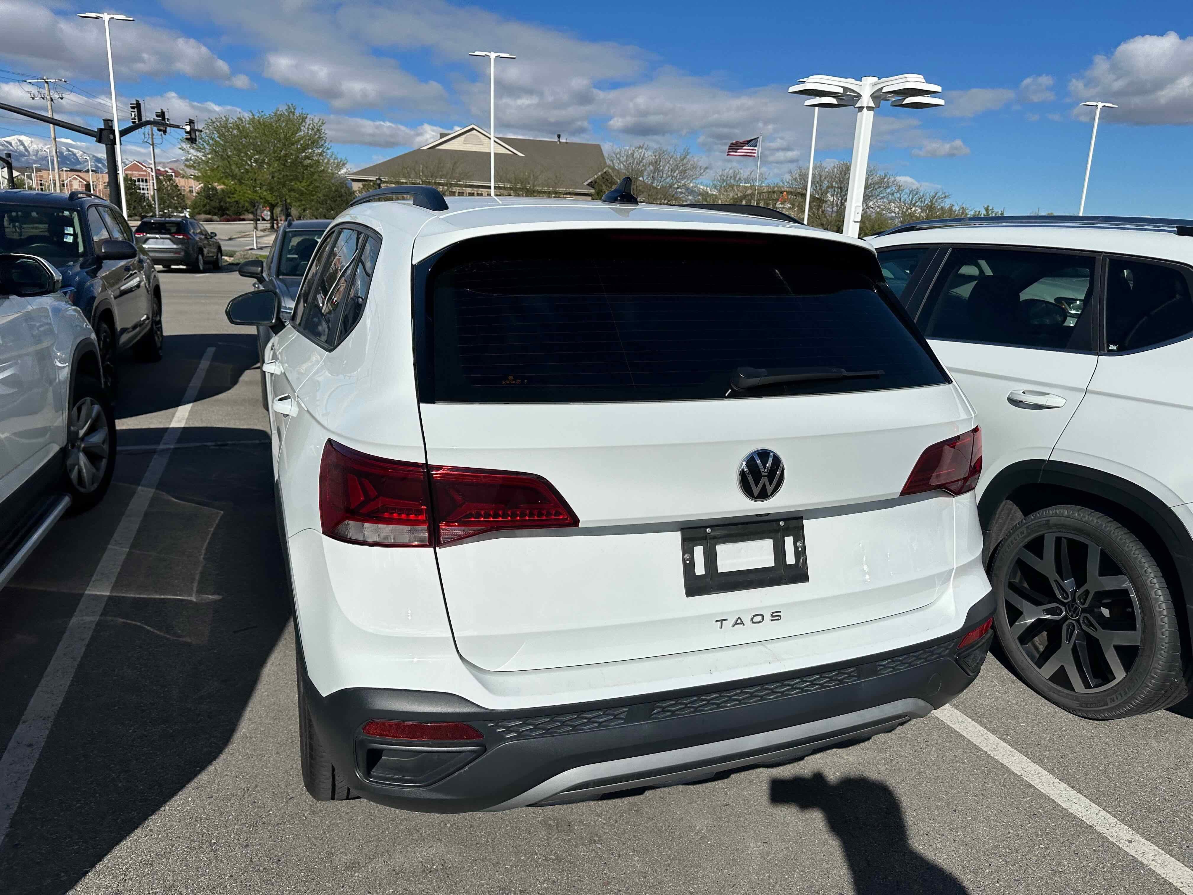 2023 Volkswagen Taos S