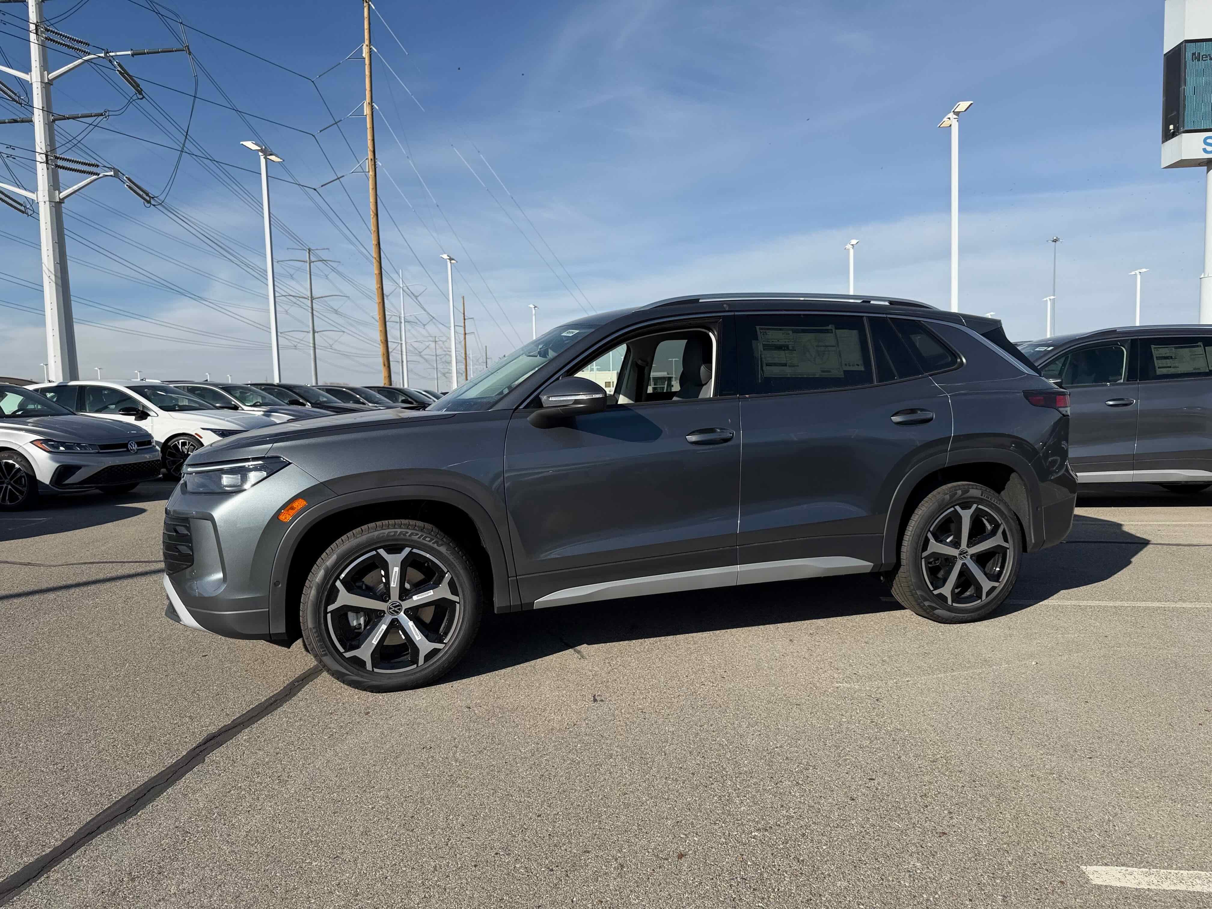 2026 Volkswagen Tiguan SE