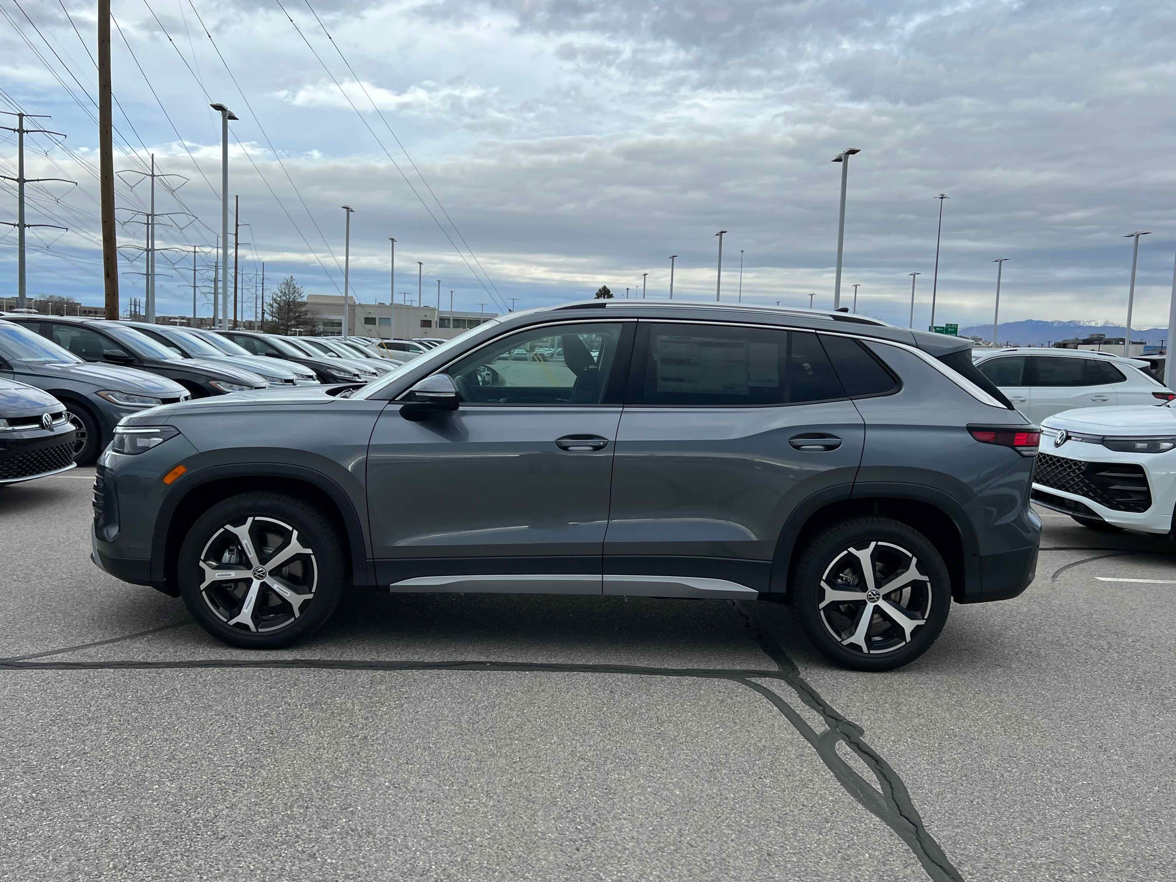 2026 Volkswagen Tiguan SE