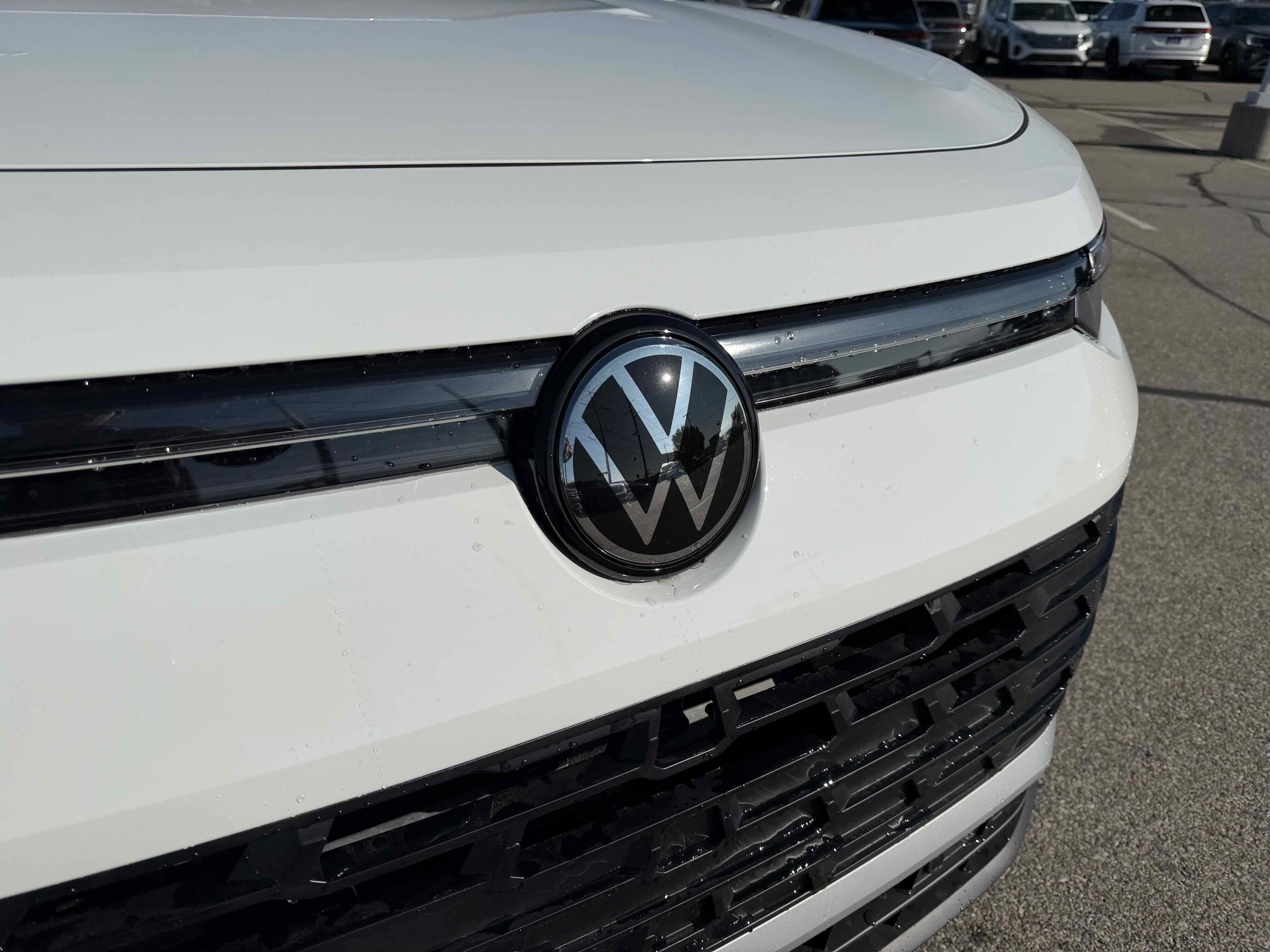 2026 Volkswagen Tiguan SE