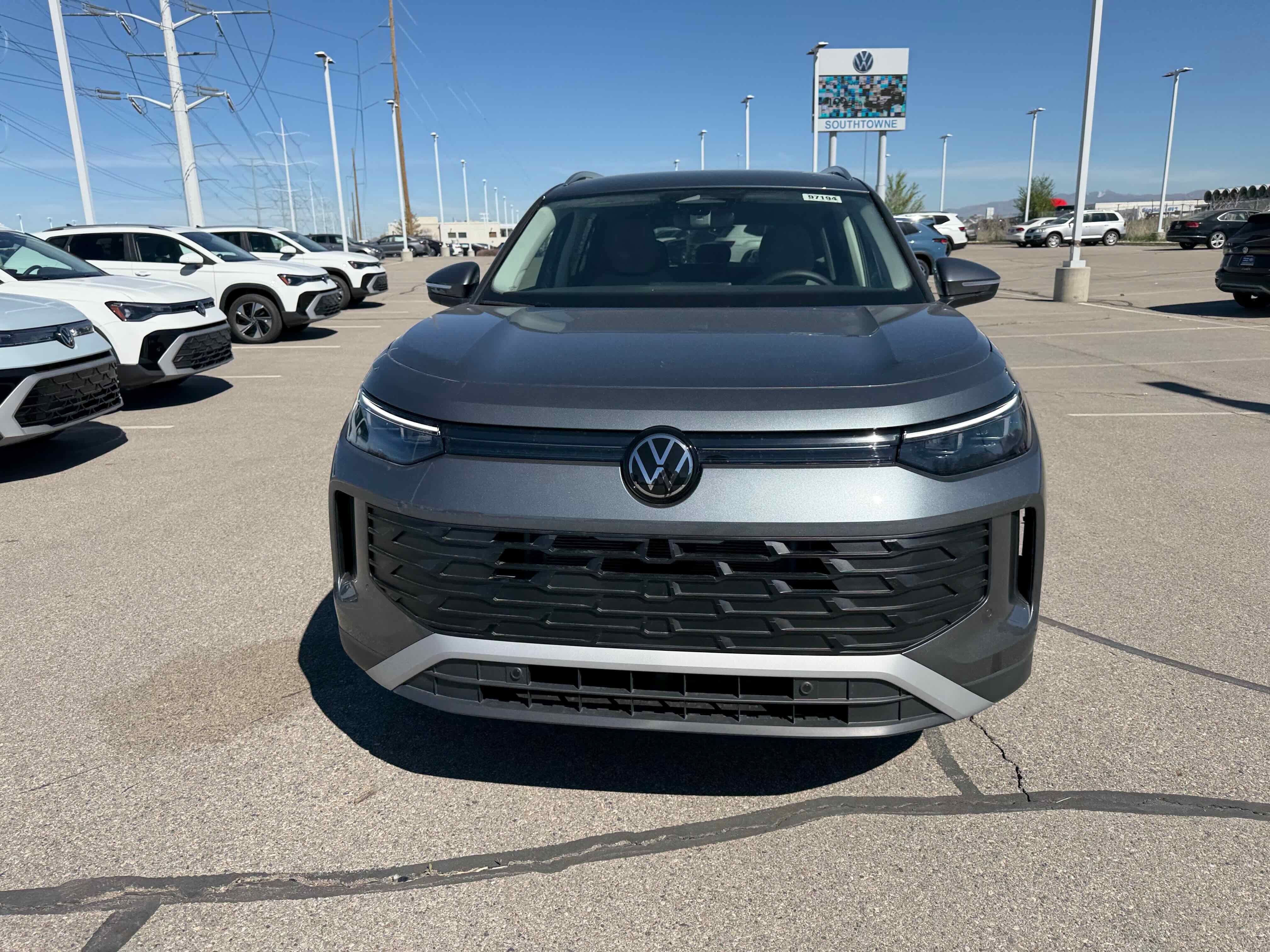 2026 Volkswagen Tiguan SE