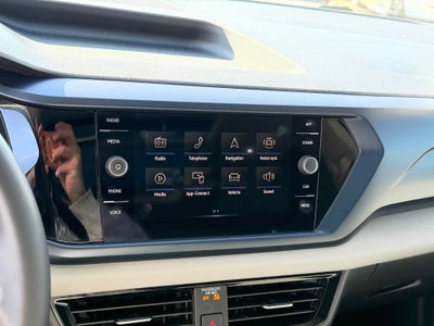 2023 Volkswagen Taos SE