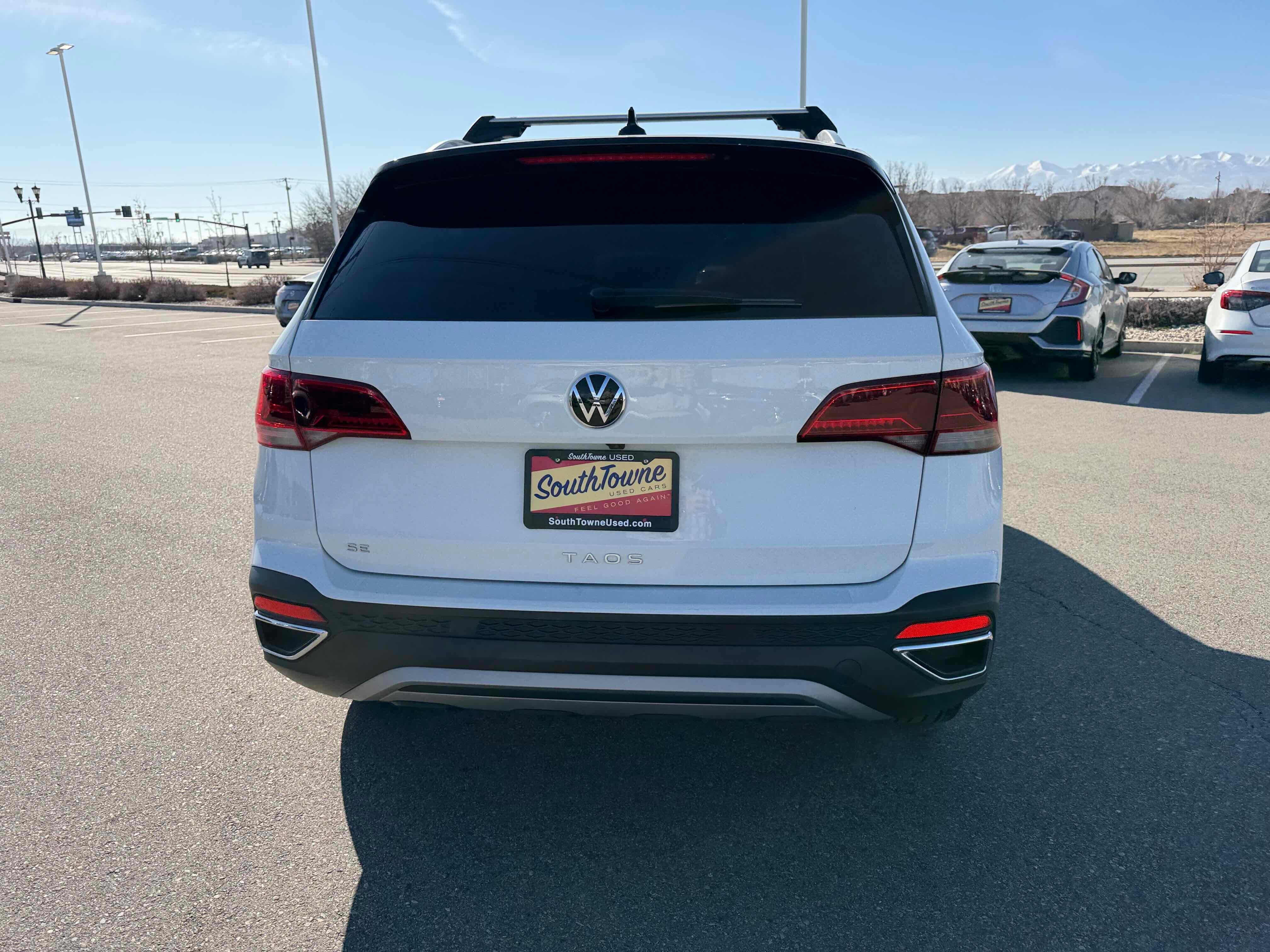 2023 Volkswagen Taos SE