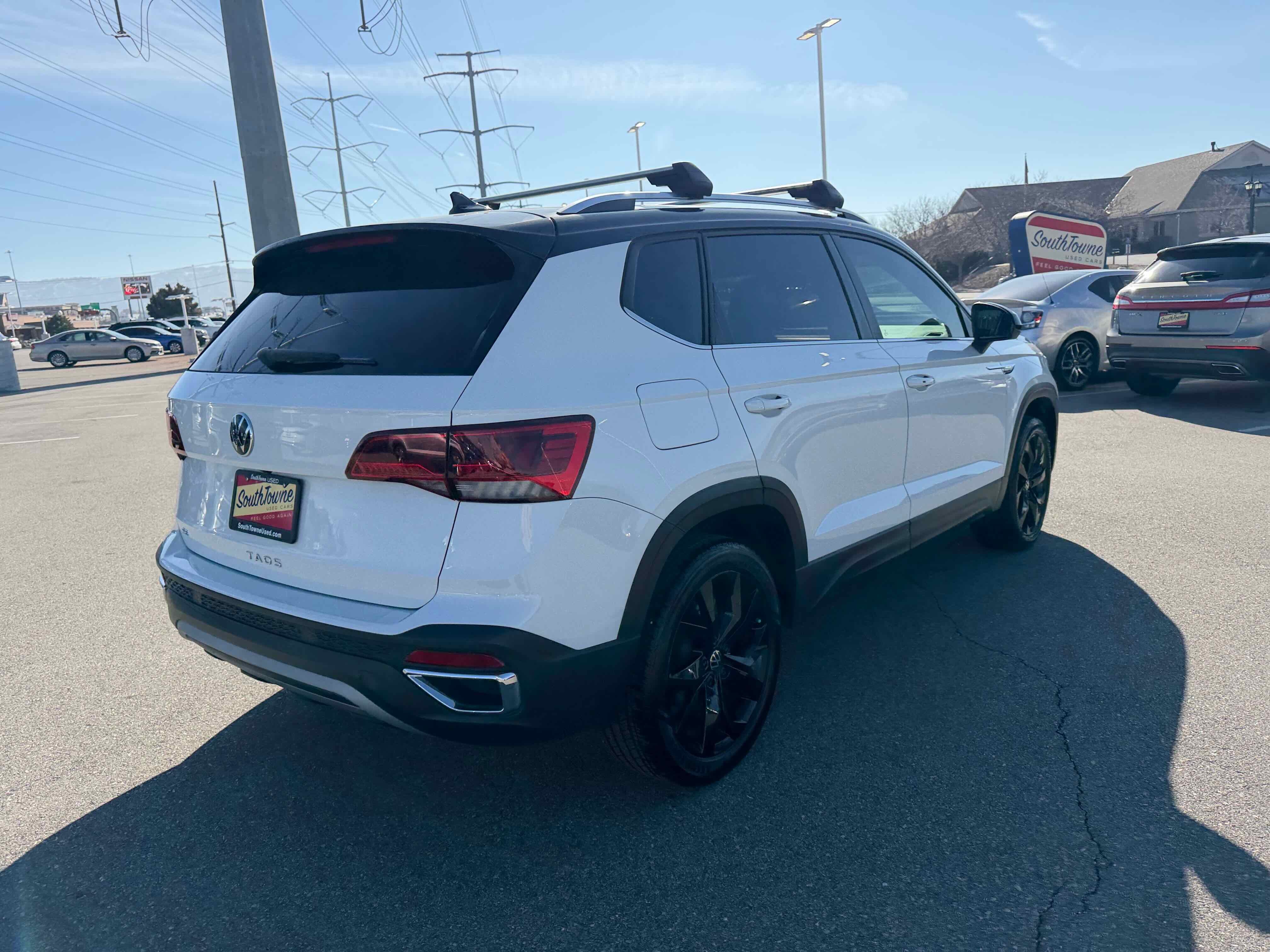 2023 Volkswagen Taos SE