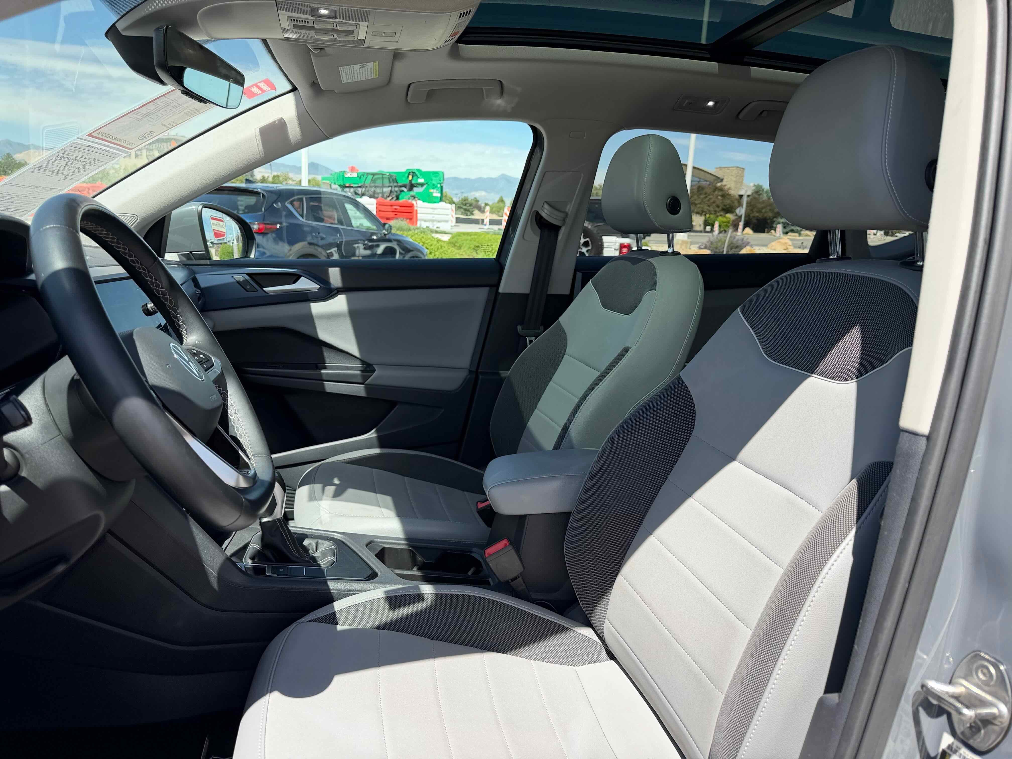 2023 Volkswagen Taos SE