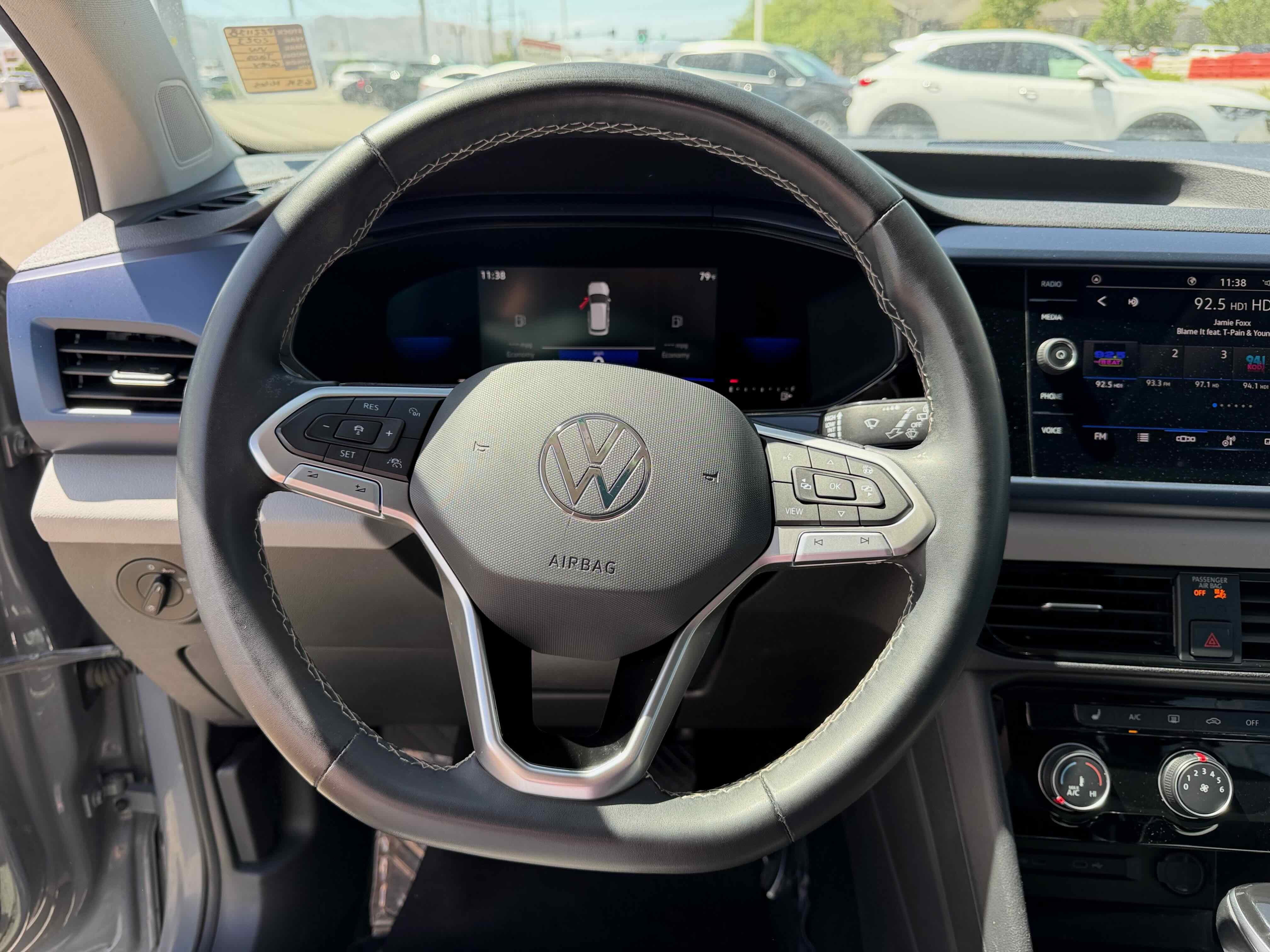 2023 Volkswagen Taos SE