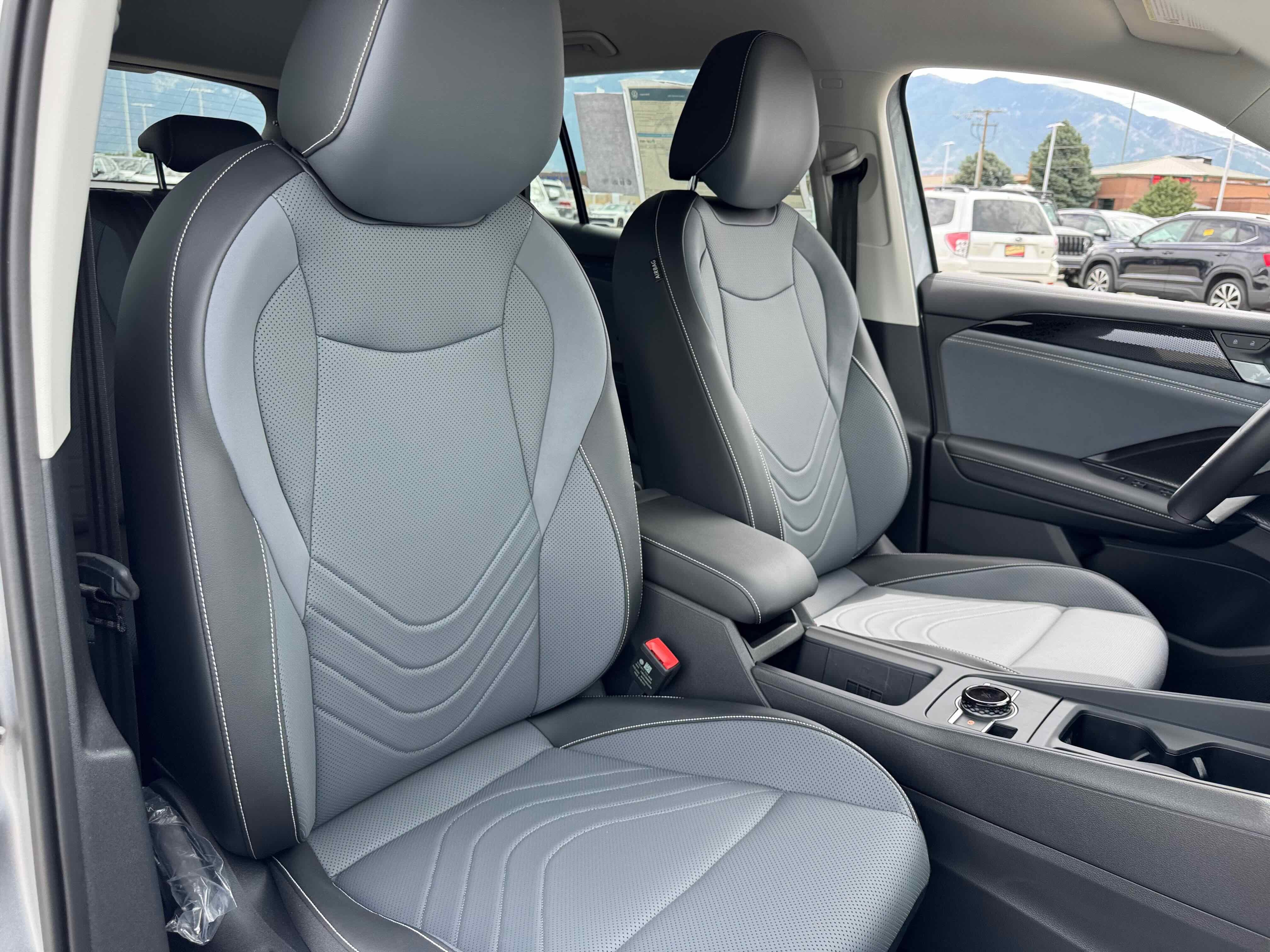 2025 Volkswagen Tiguan SE