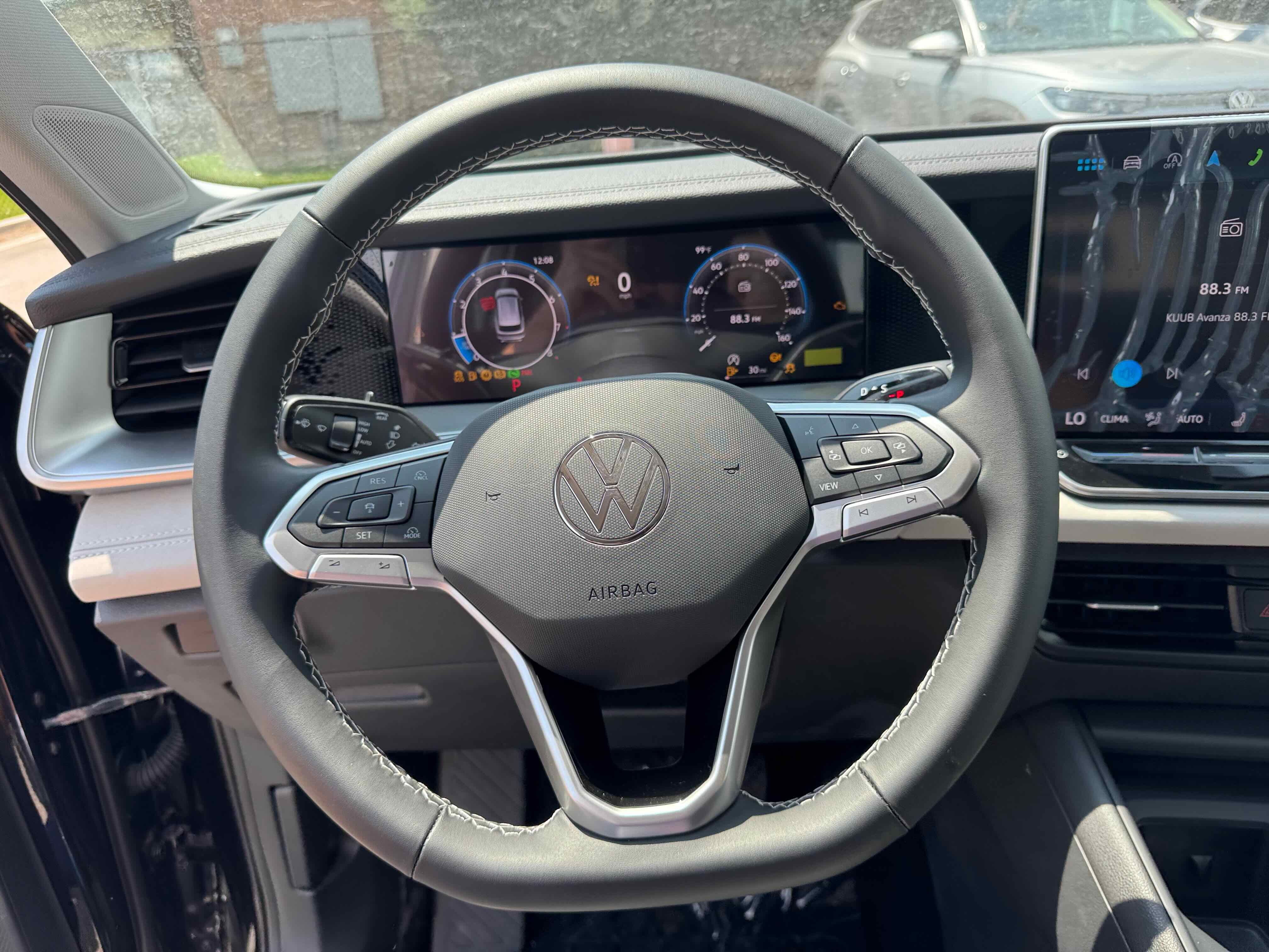 2025 Volkswagen Tiguan SE