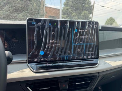 2025 Volkswagen Tiguan SE