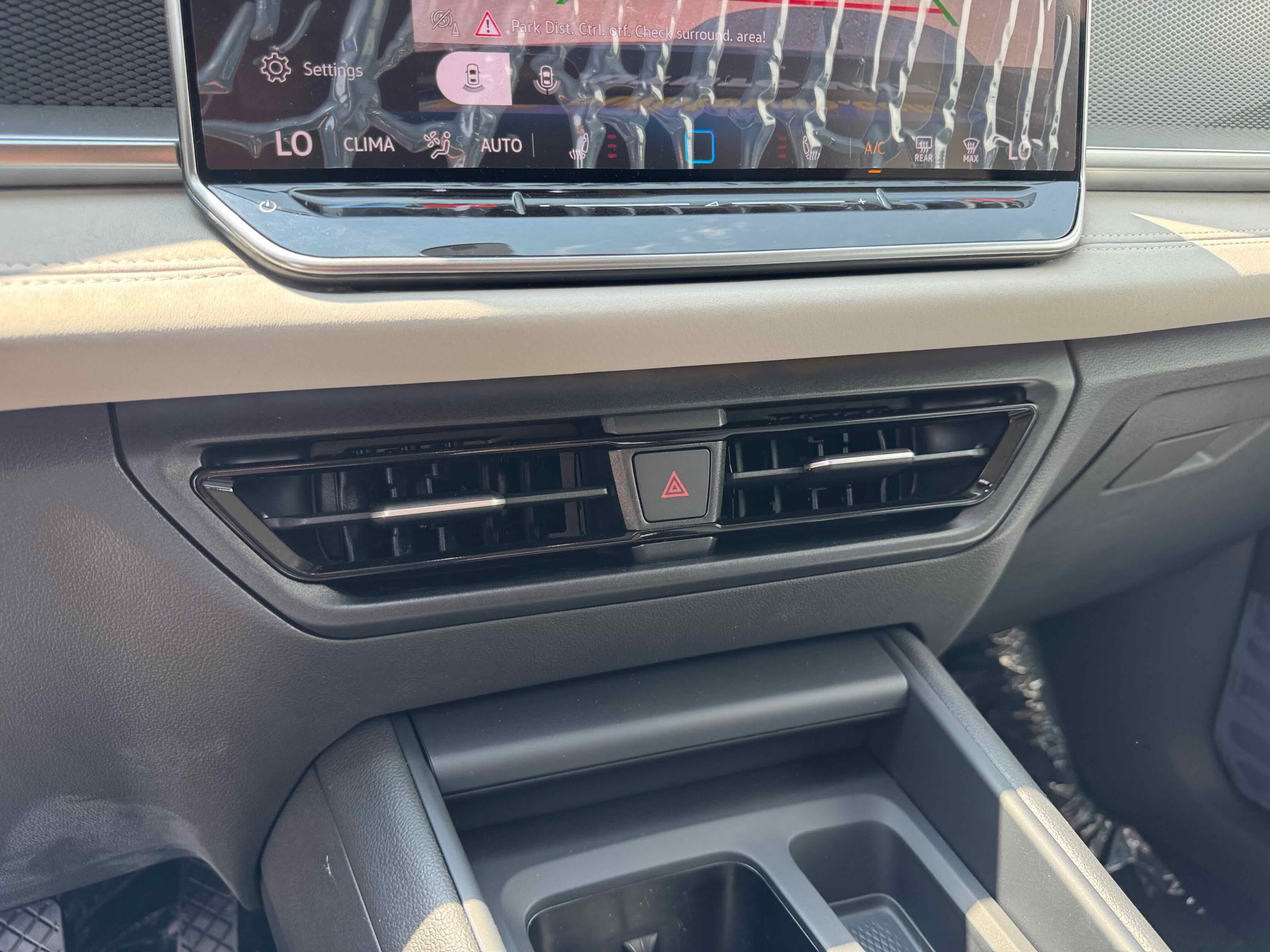 2025 Volkswagen Tiguan SE