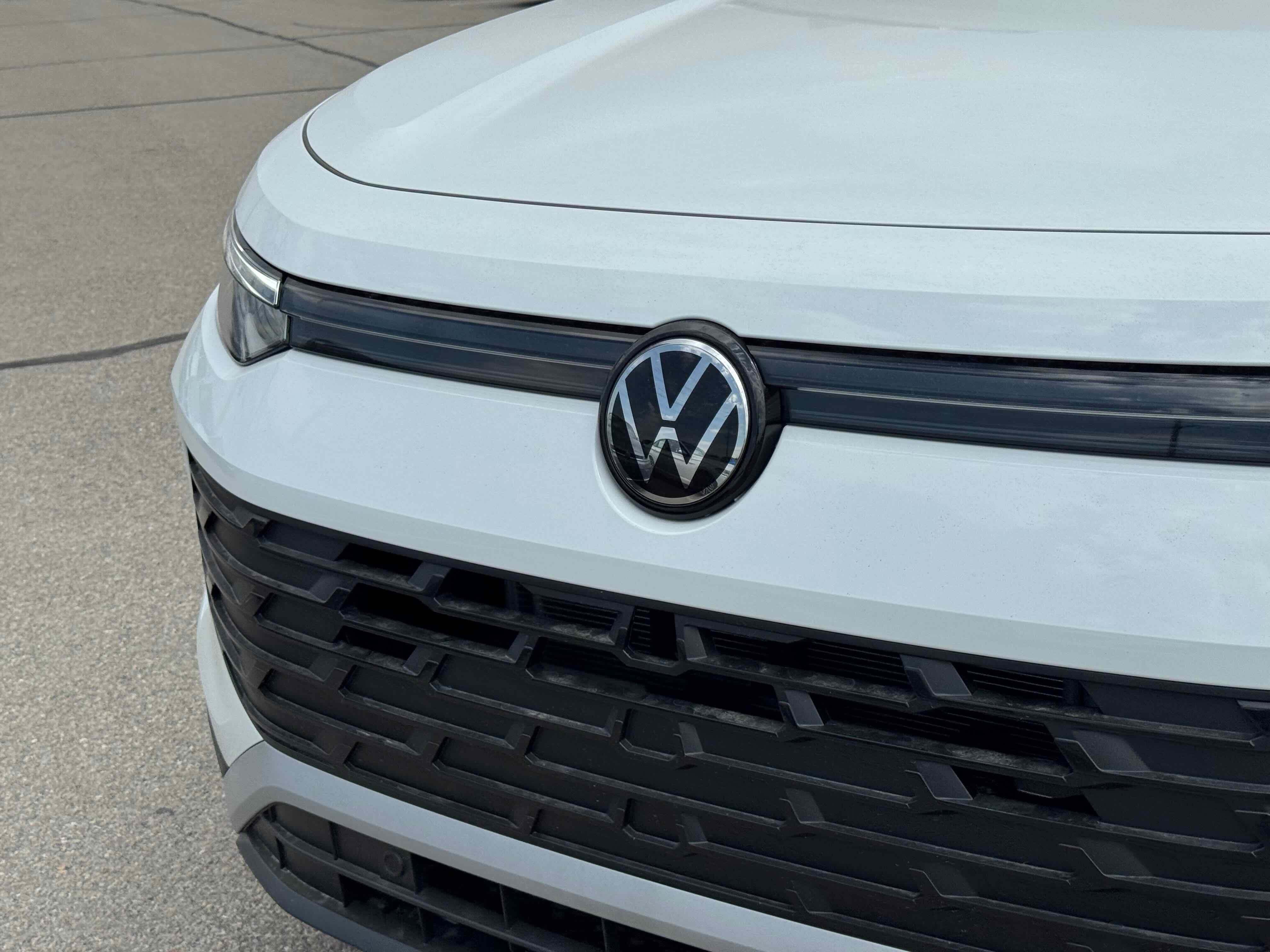 2025 Volkswagen Tiguan SE