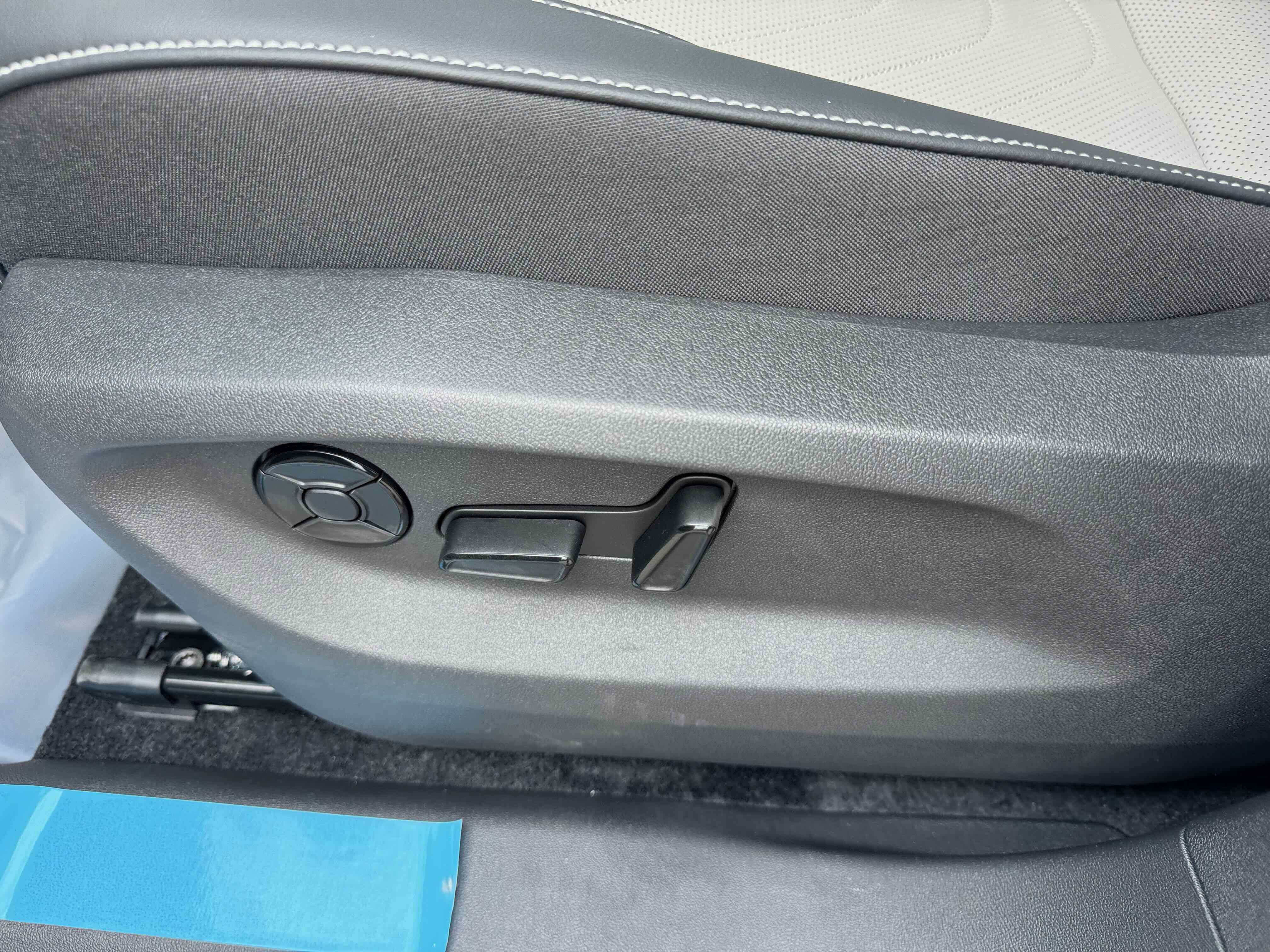 2025 Volkswagen Tiguan SE