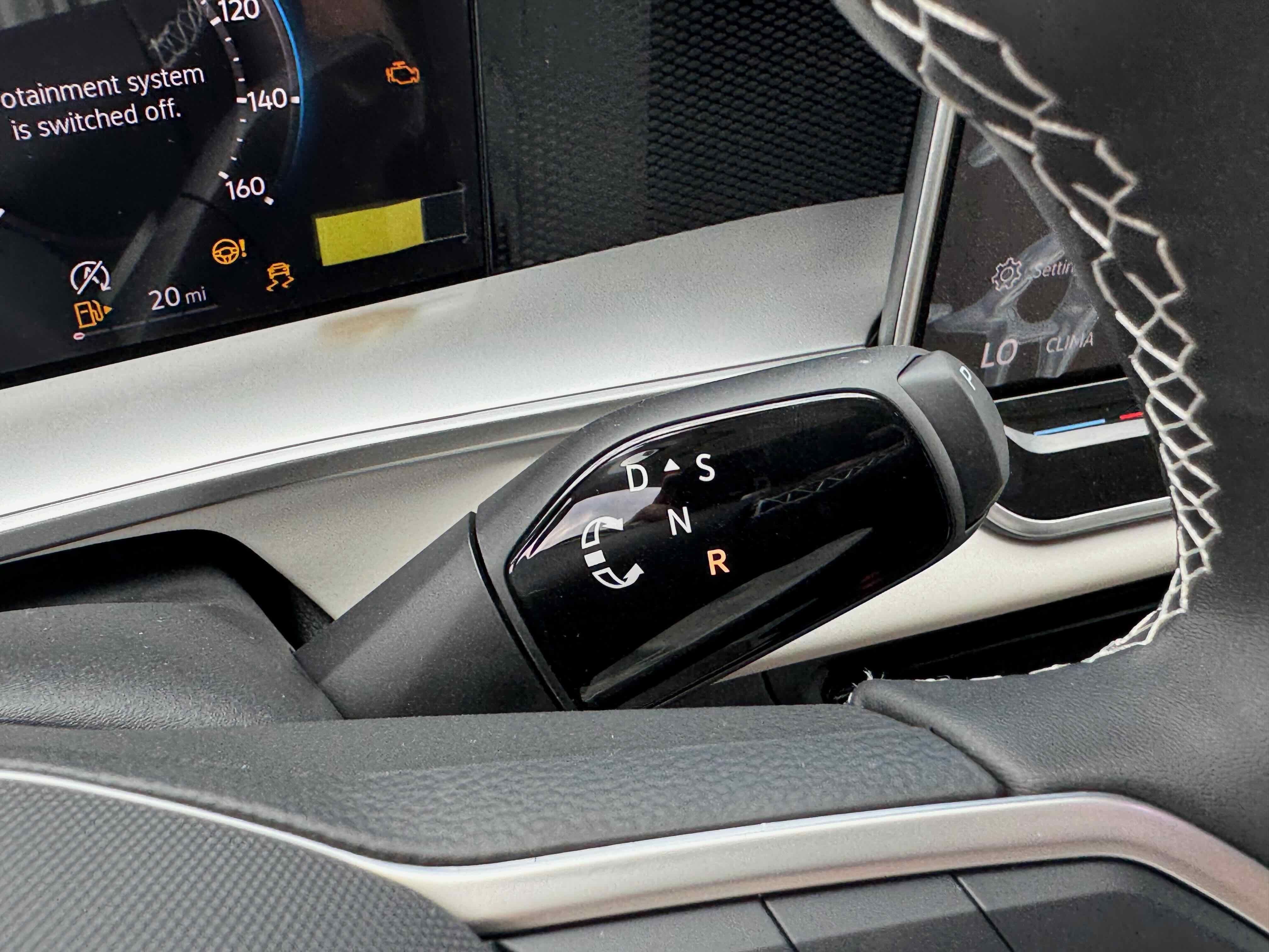 2025 Volkswagen Tiguan SE