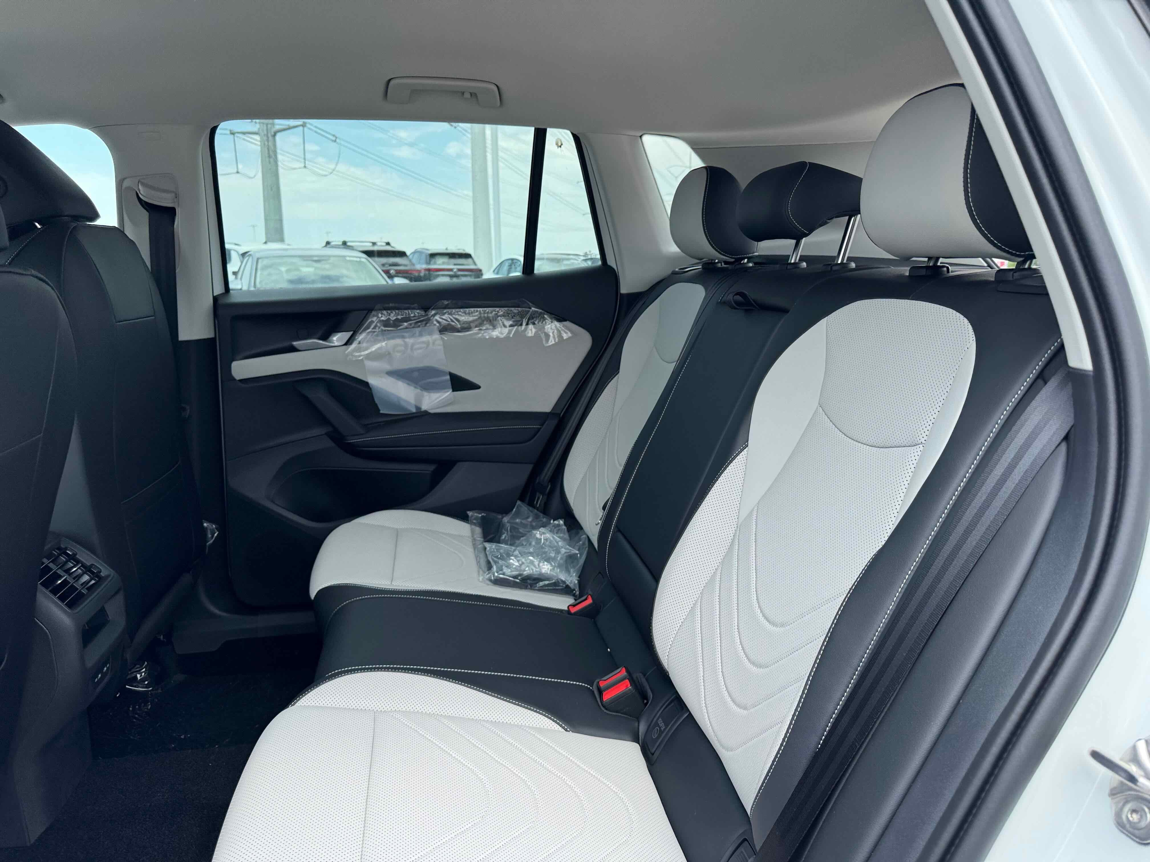 2025 Volkswagen Tiguan SE