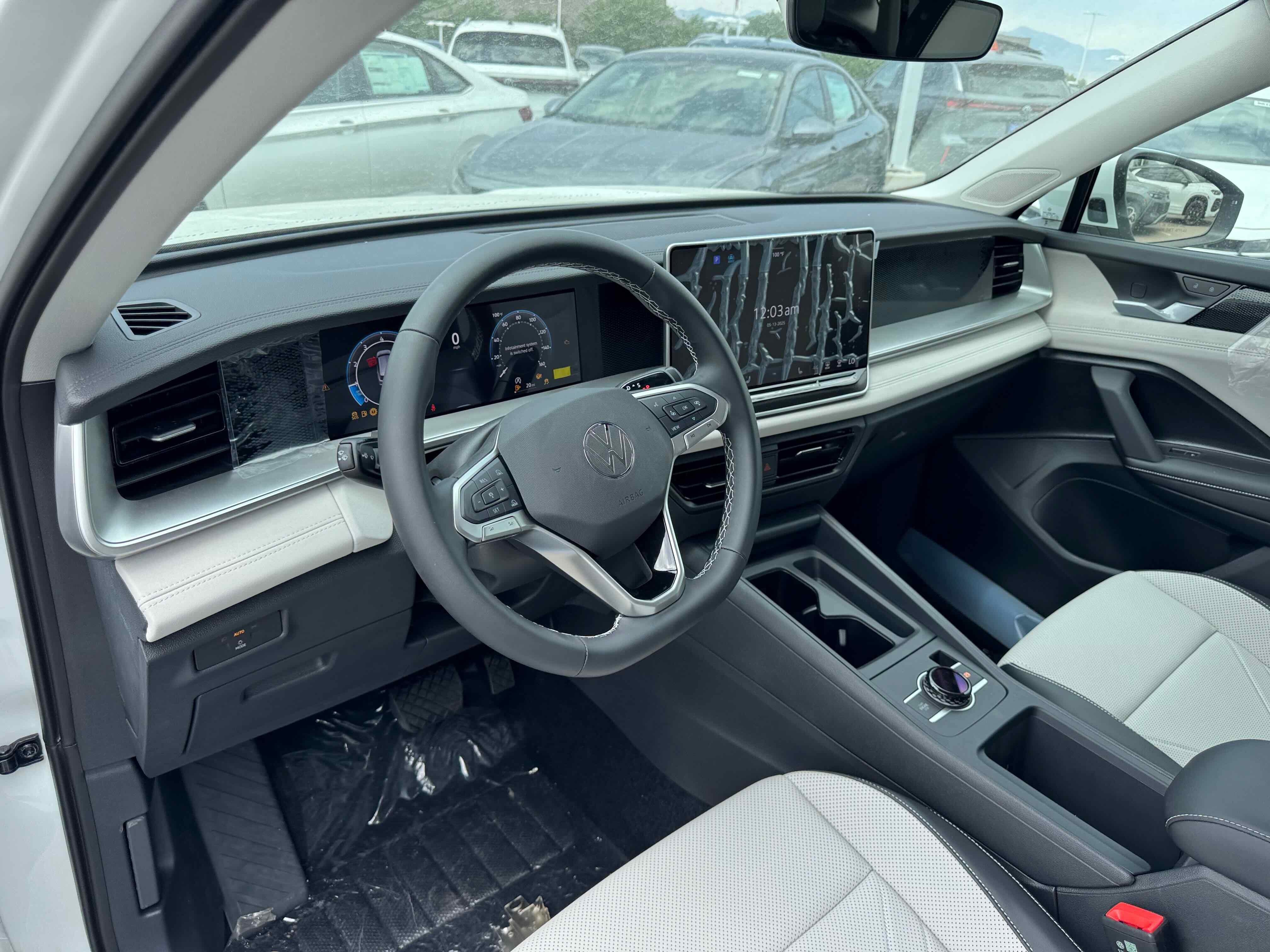 2025 Volkswagen Tiguan SE