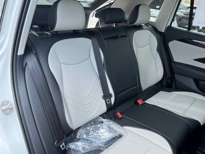 2025 Volkswagen Tiguan SE