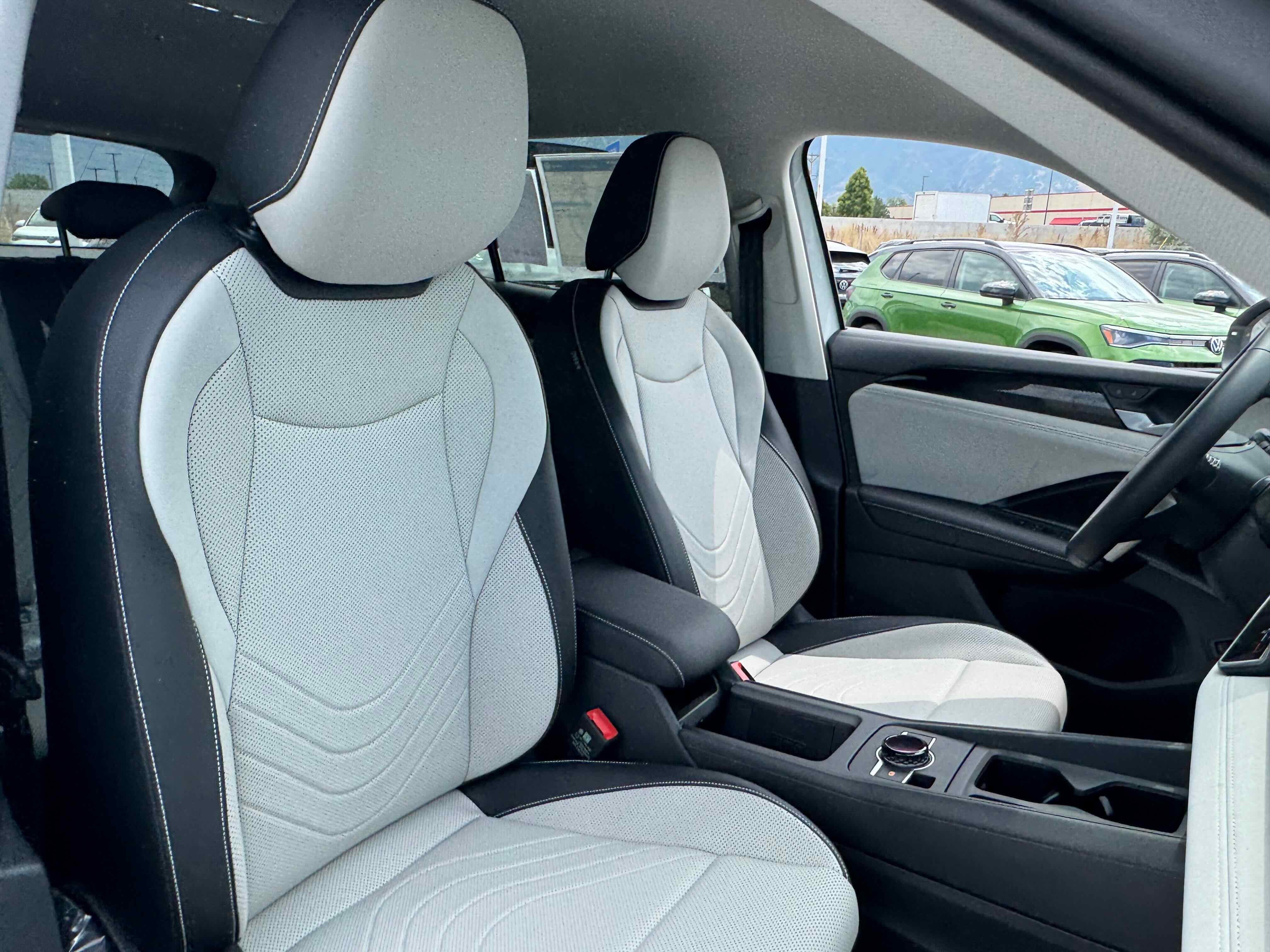 2025 Volkswagen Tiguan SE