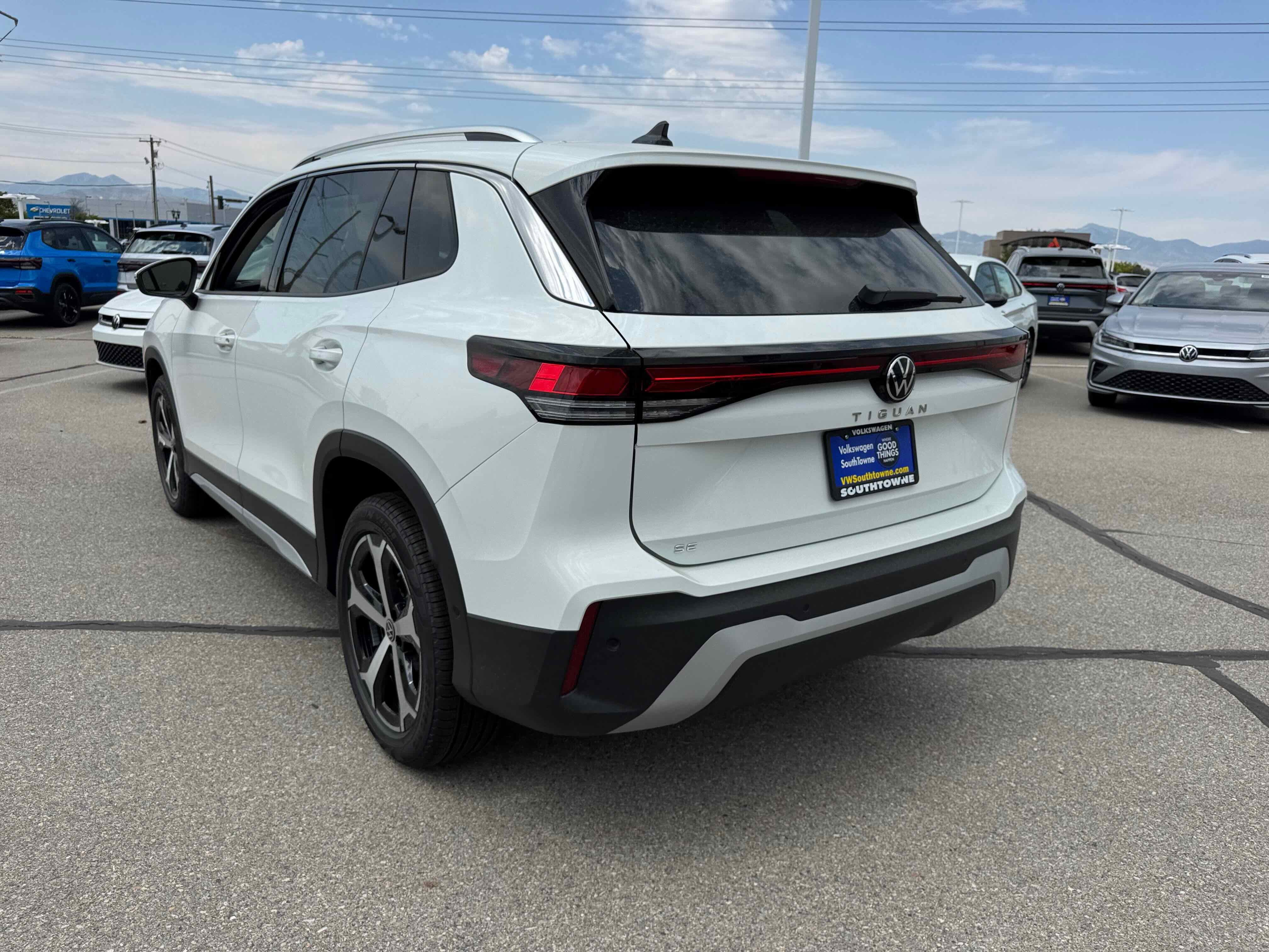 2025 Volkswagen Tiguan SE