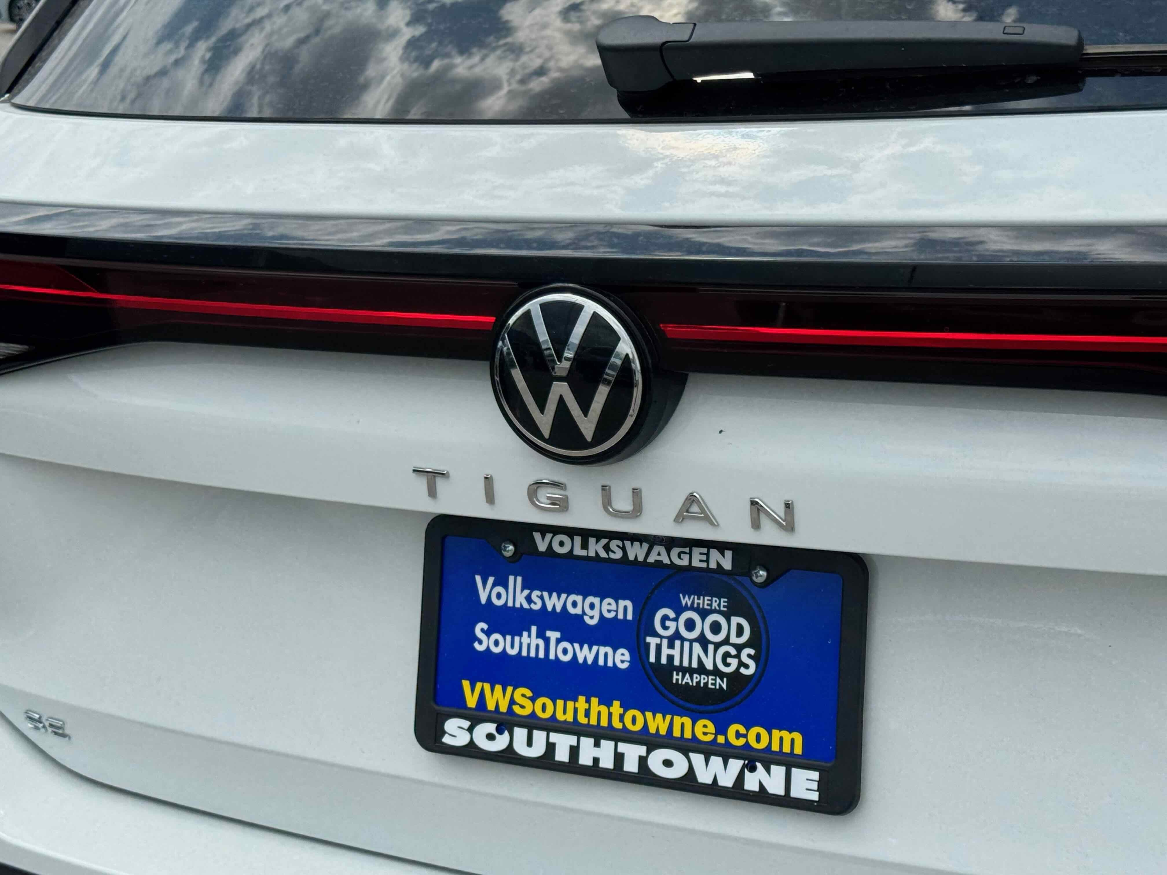 2025 Volkswagen Tiguan SE