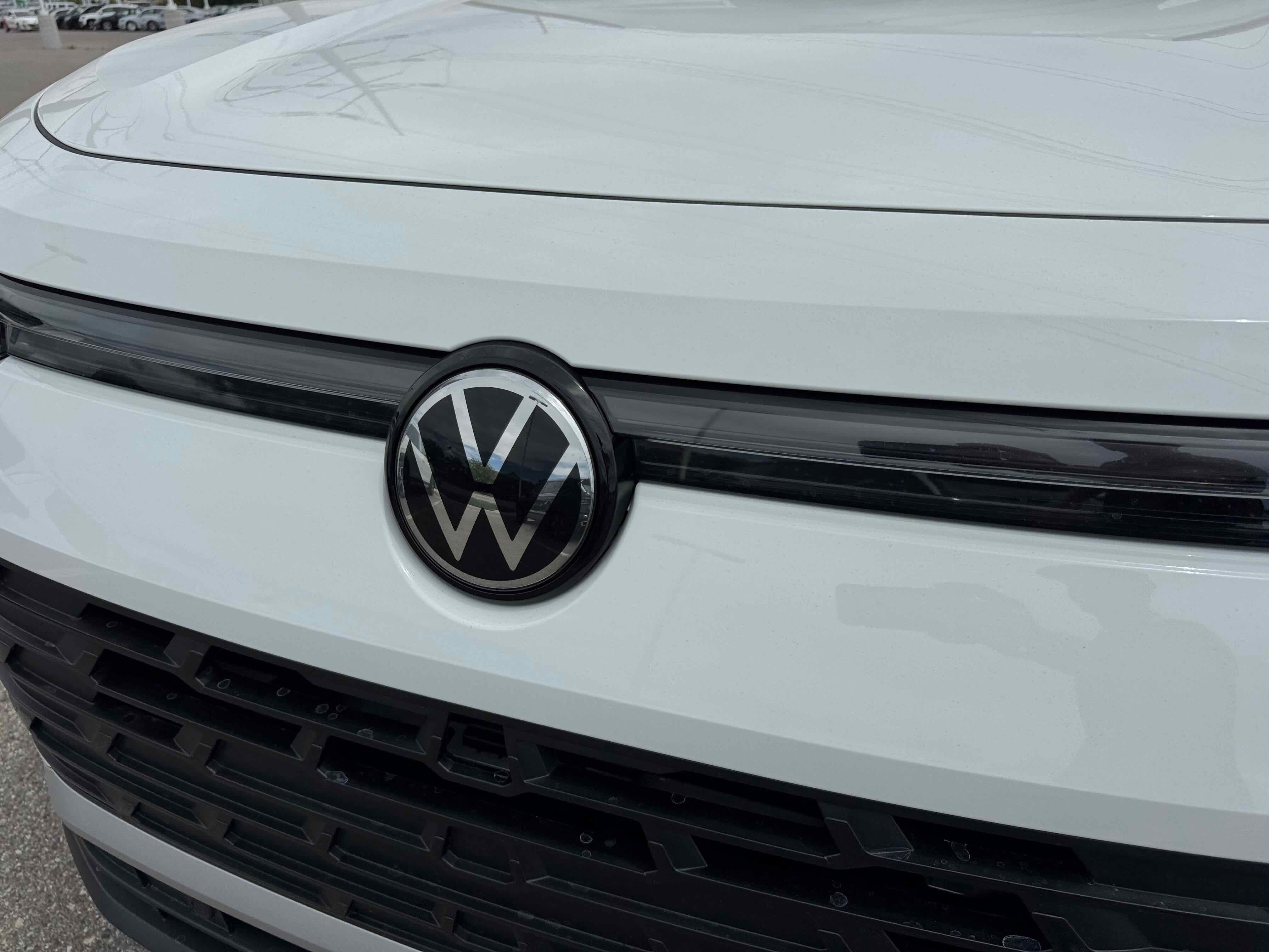 2025 Volkswagen Tiguan SE