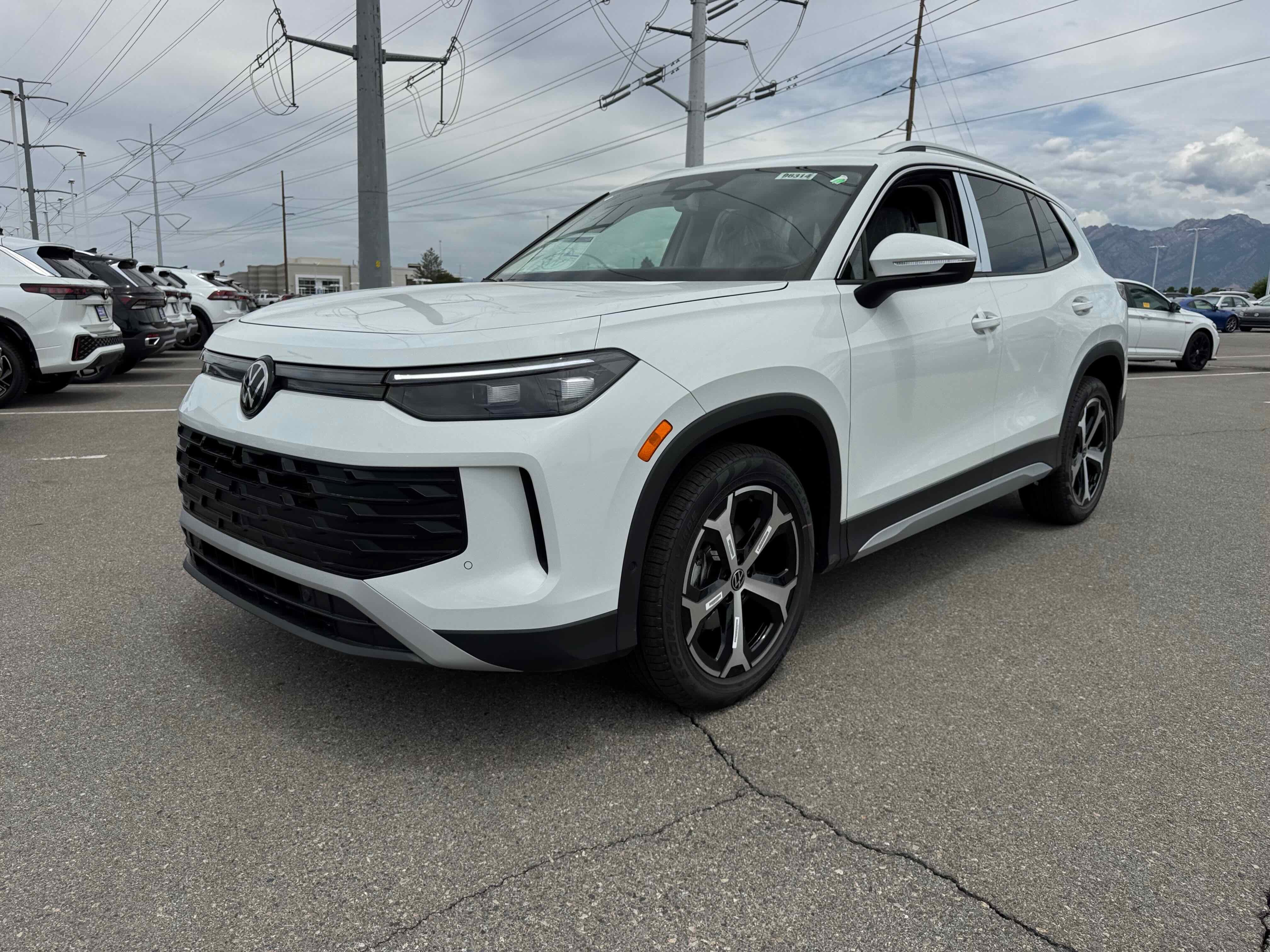 2025 Volkswagen Tiguan SE