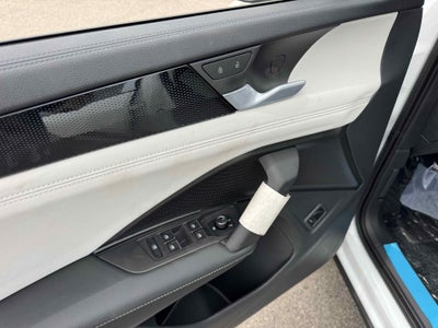 2025 Volkswagen Tiguan SE