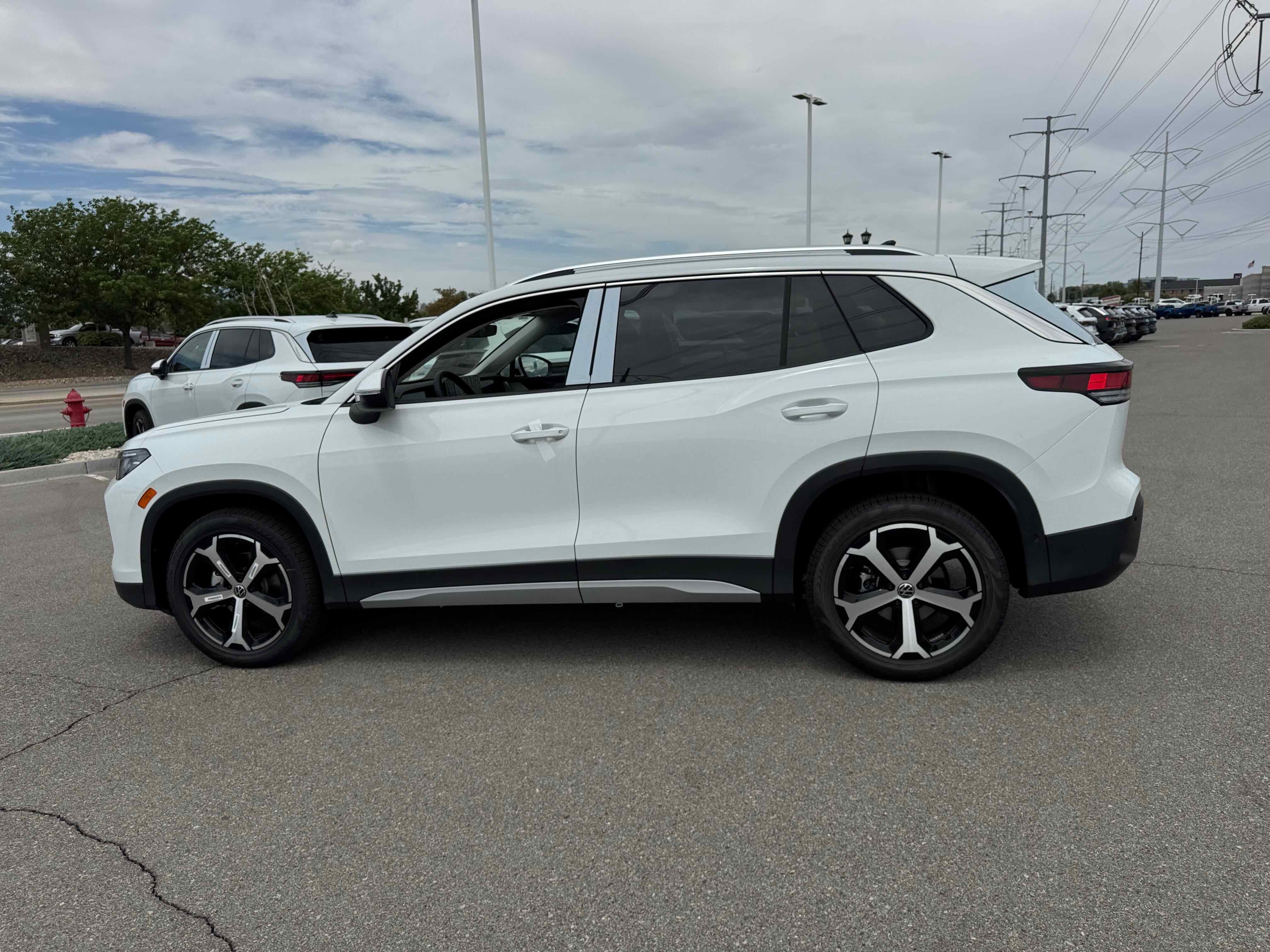 2025 Volkswagen Tiguan SE