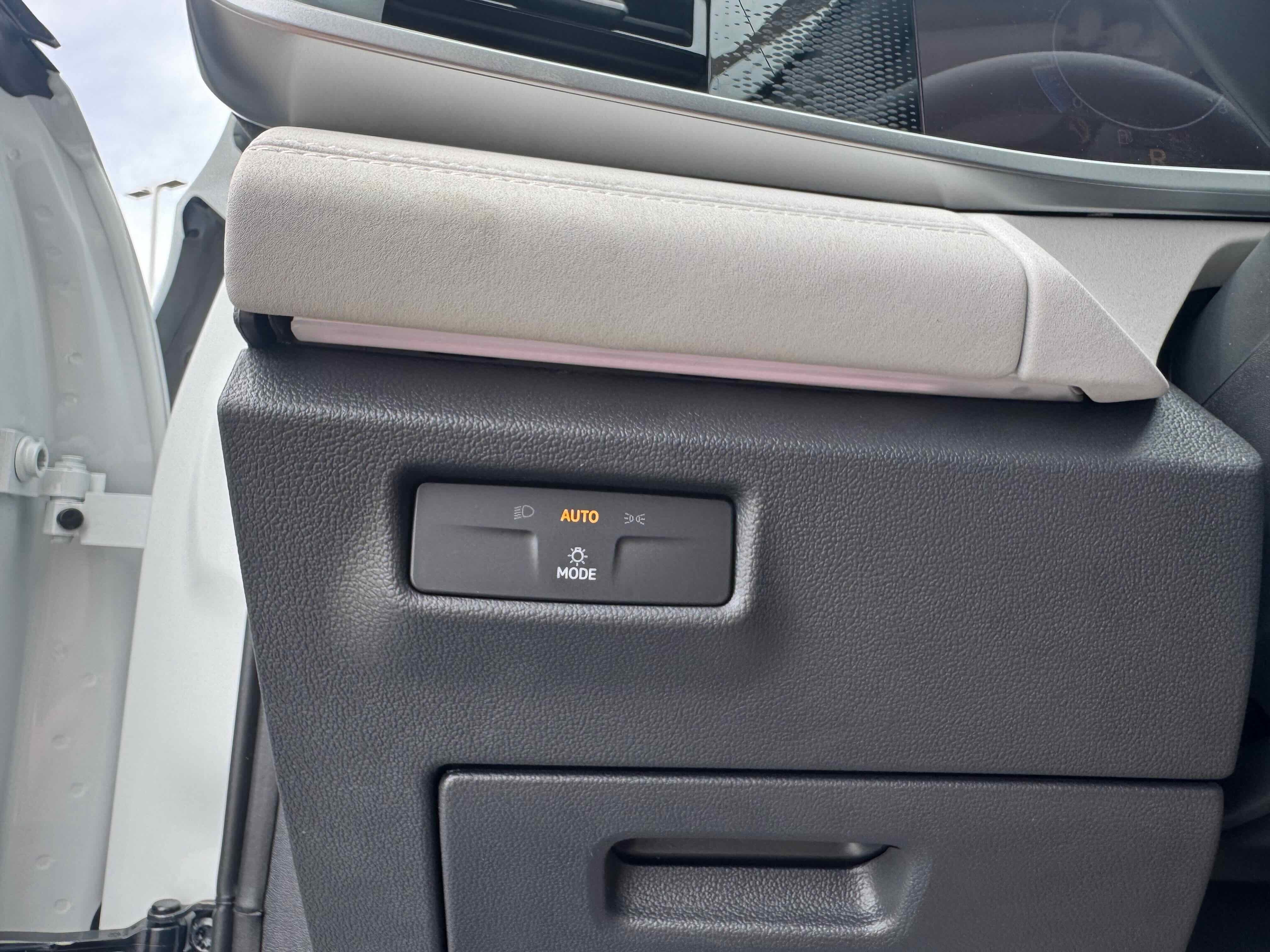 2025 Volkswagen Tiguan SE