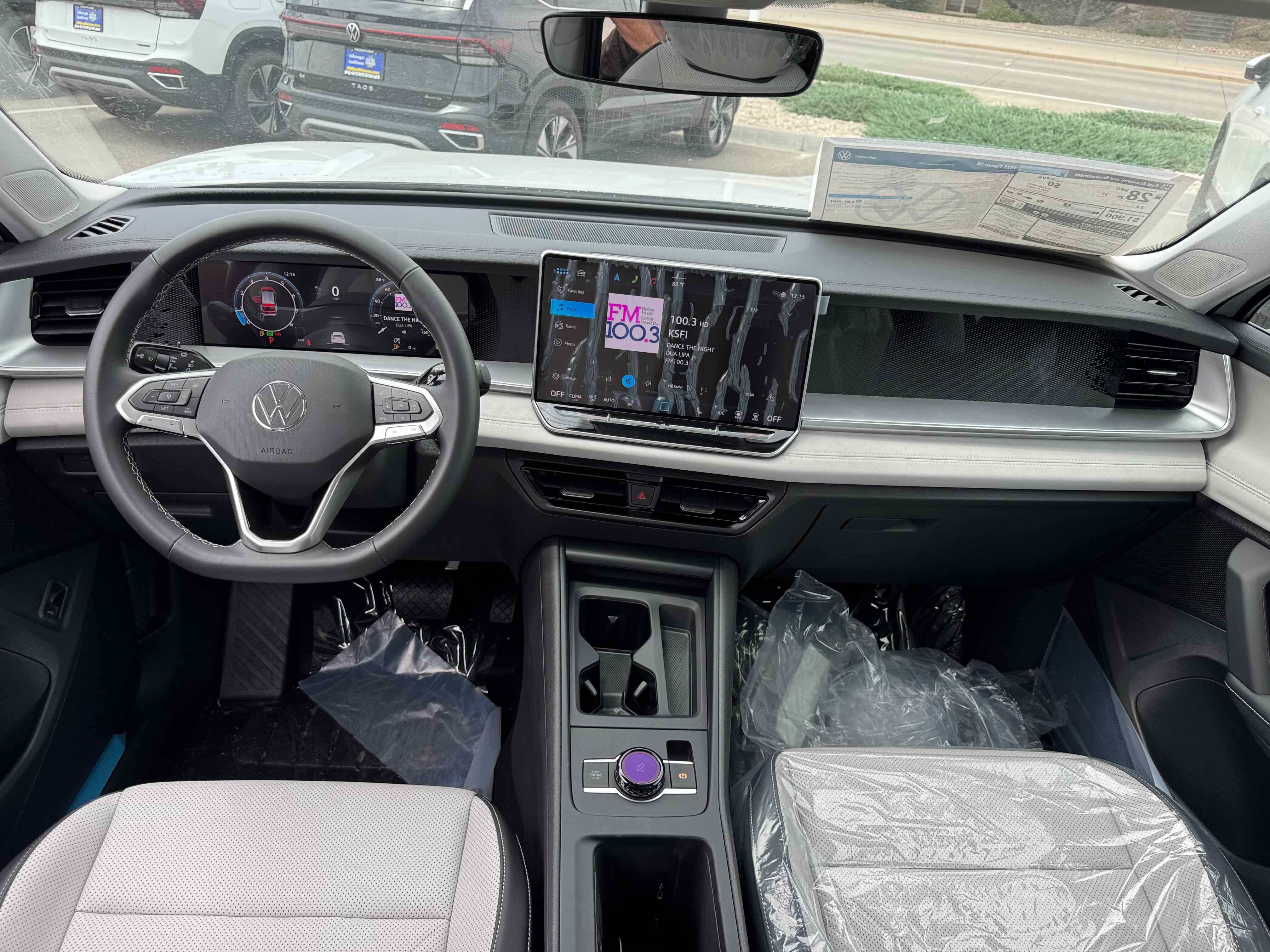 2025 Volkswagen Tiguan SE